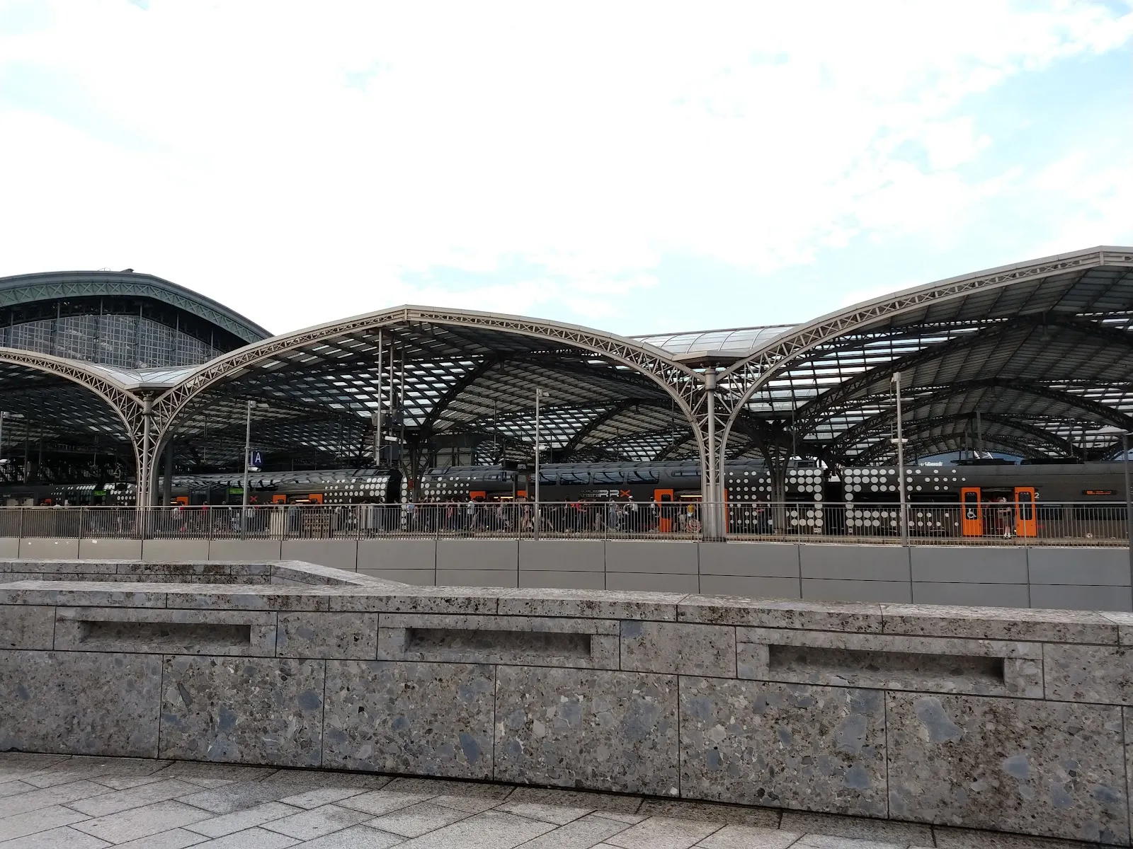 Кладбище Домхернфридхоф в Кёльне, Германия