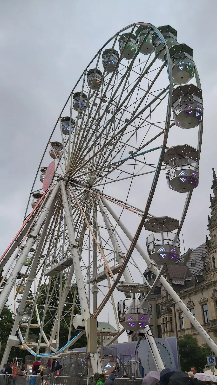 Площадь Домшоф в Бремене с историческими зданиями
