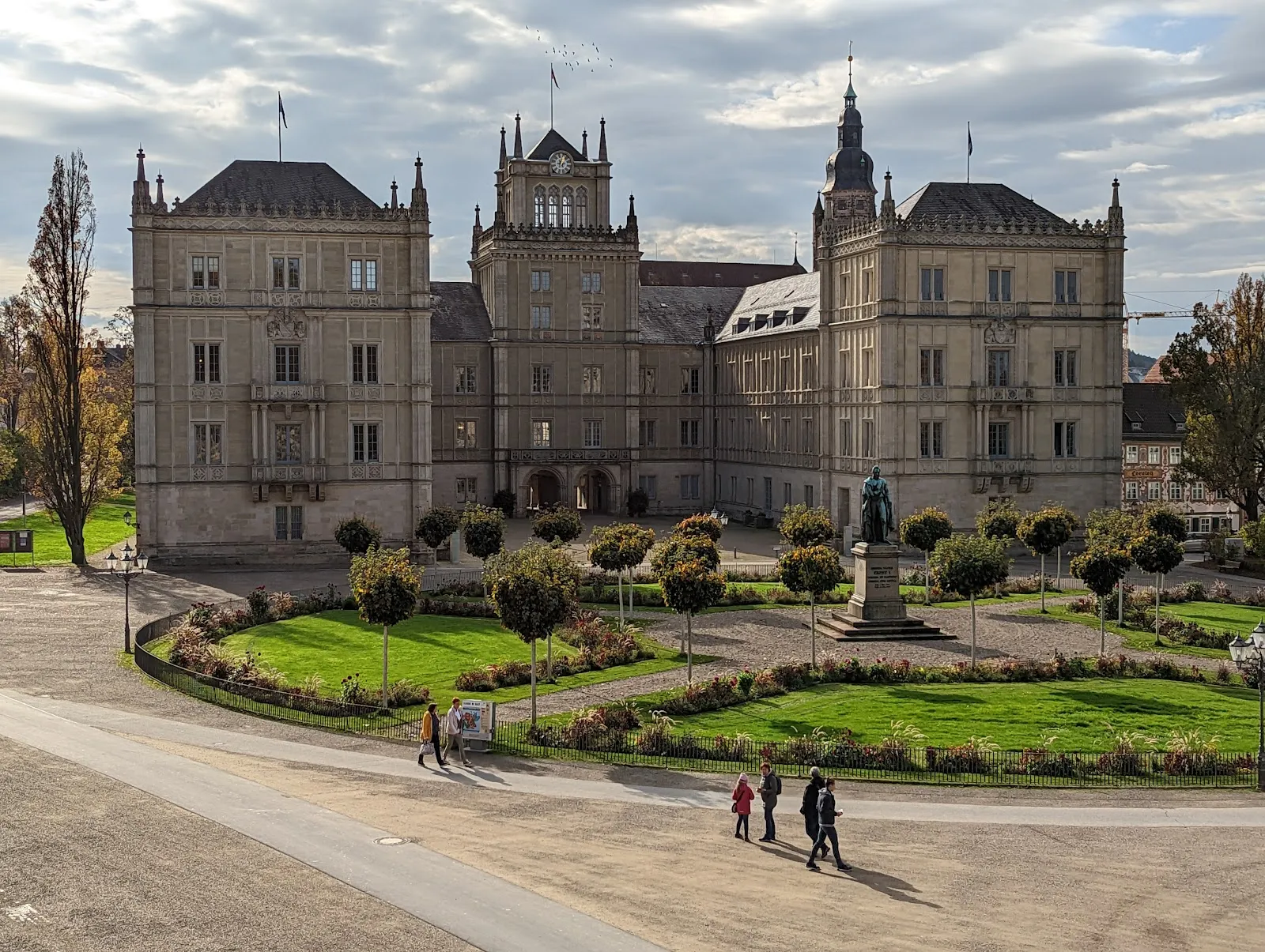 Дворец Эренбург