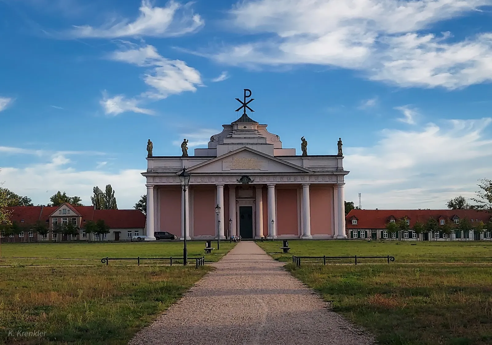 Дворец Людвигслуст, фасад