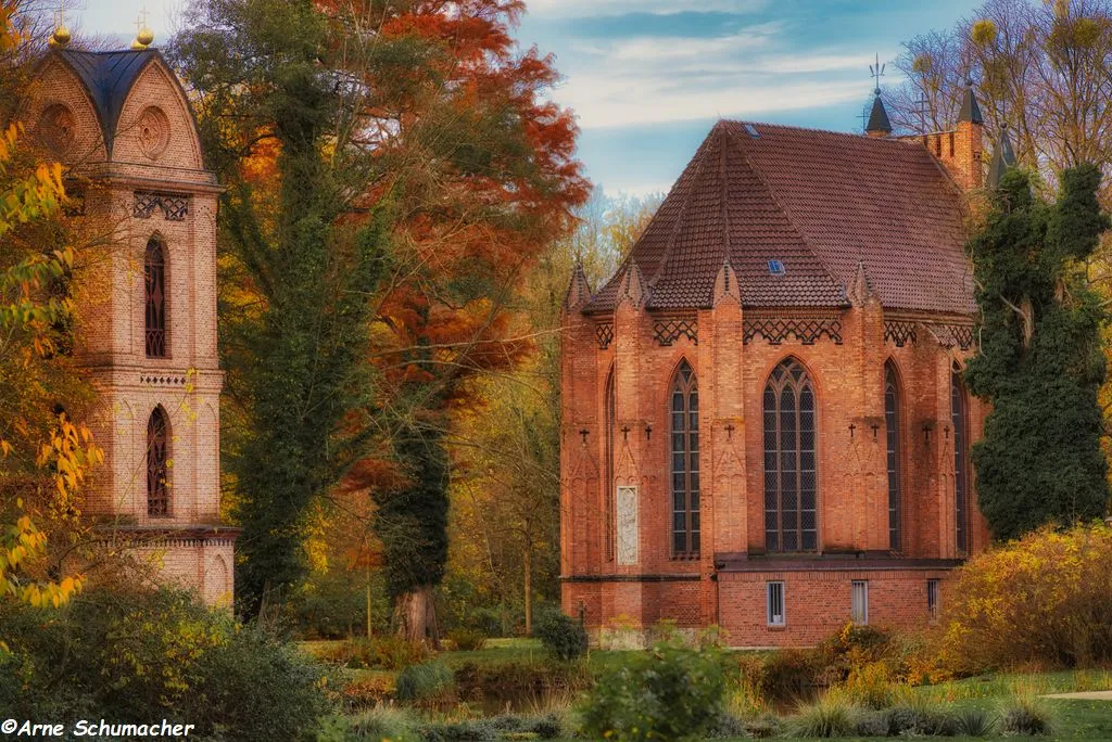 Дворец Людвигслуст, фасад