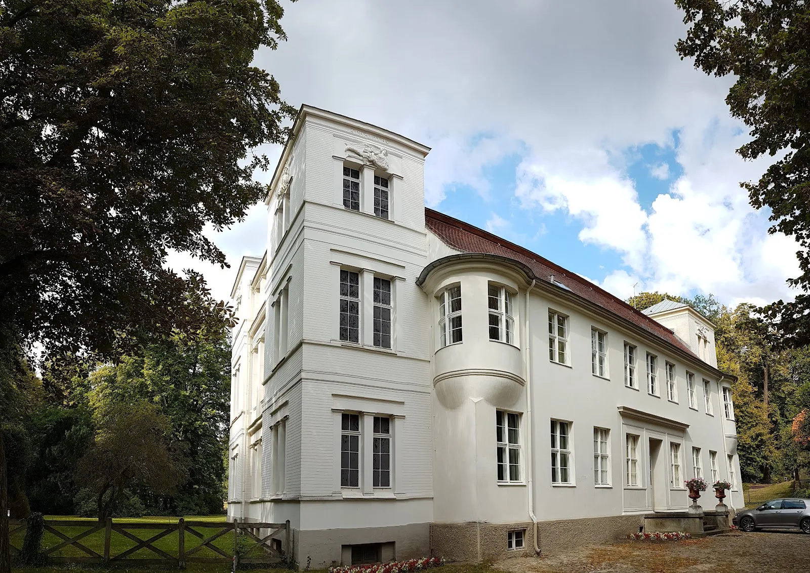 Дворец Тегель