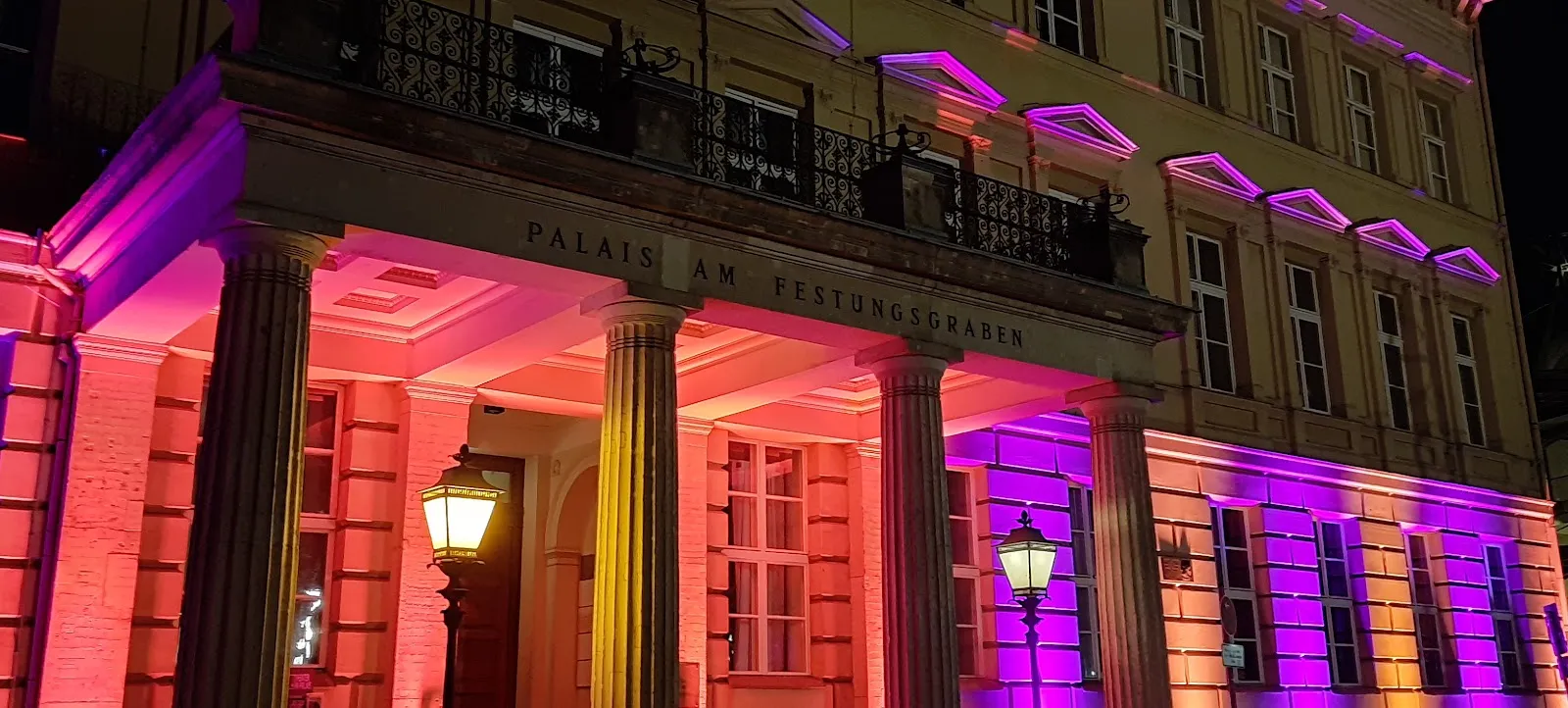 Дворец у крепостного рва, Берлин, историческое здание