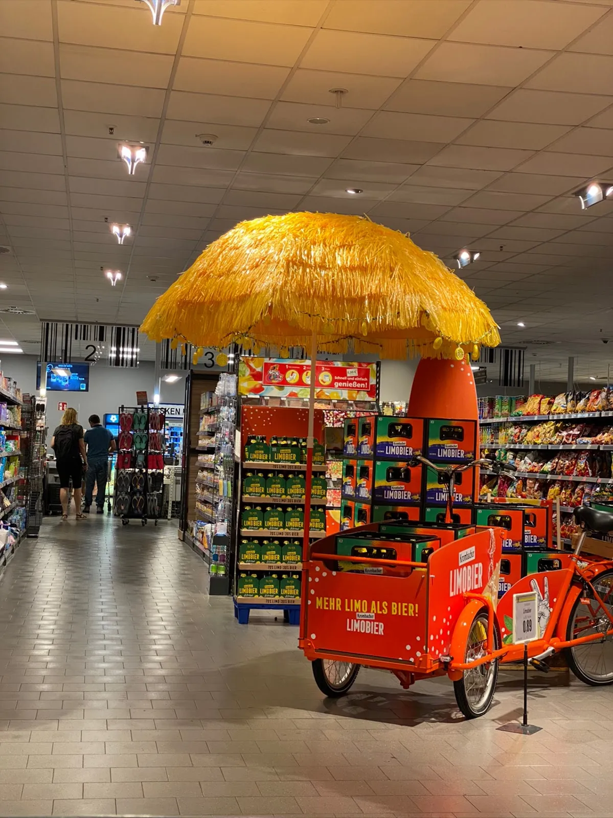 Супермаркет EDEKA Moch в Берлине