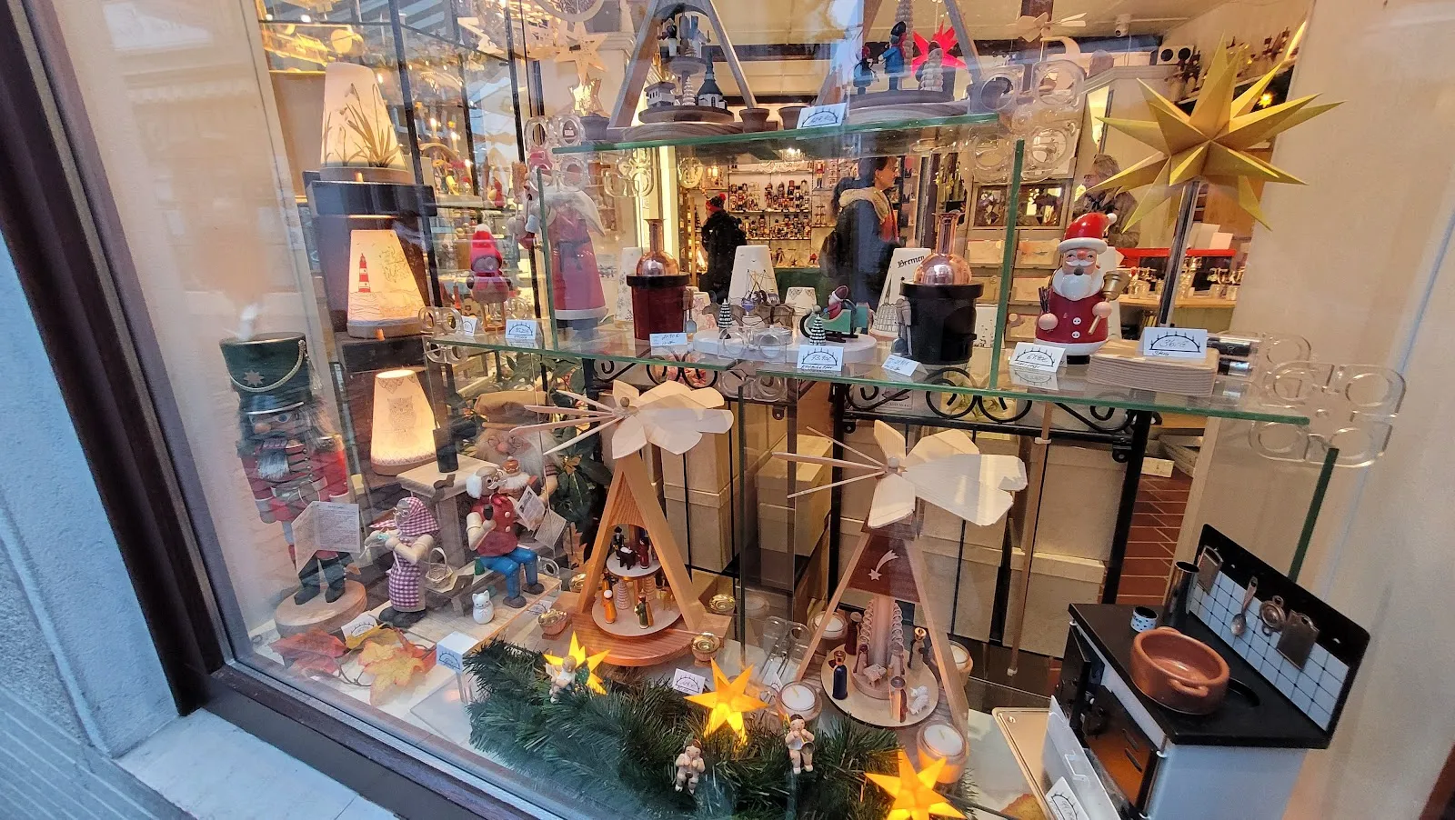 Витрина магазина 