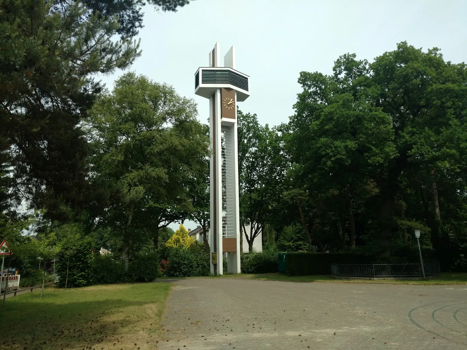 Евангелическая церковь Бремен, фасад здания