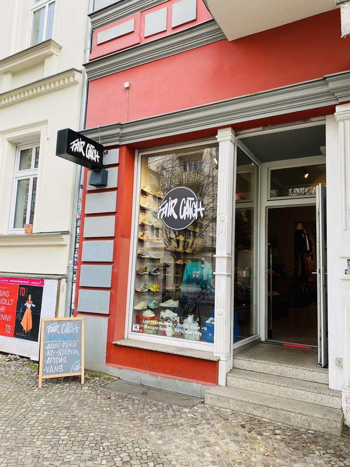 Вывеска Fair Catch GmbH в Берлине