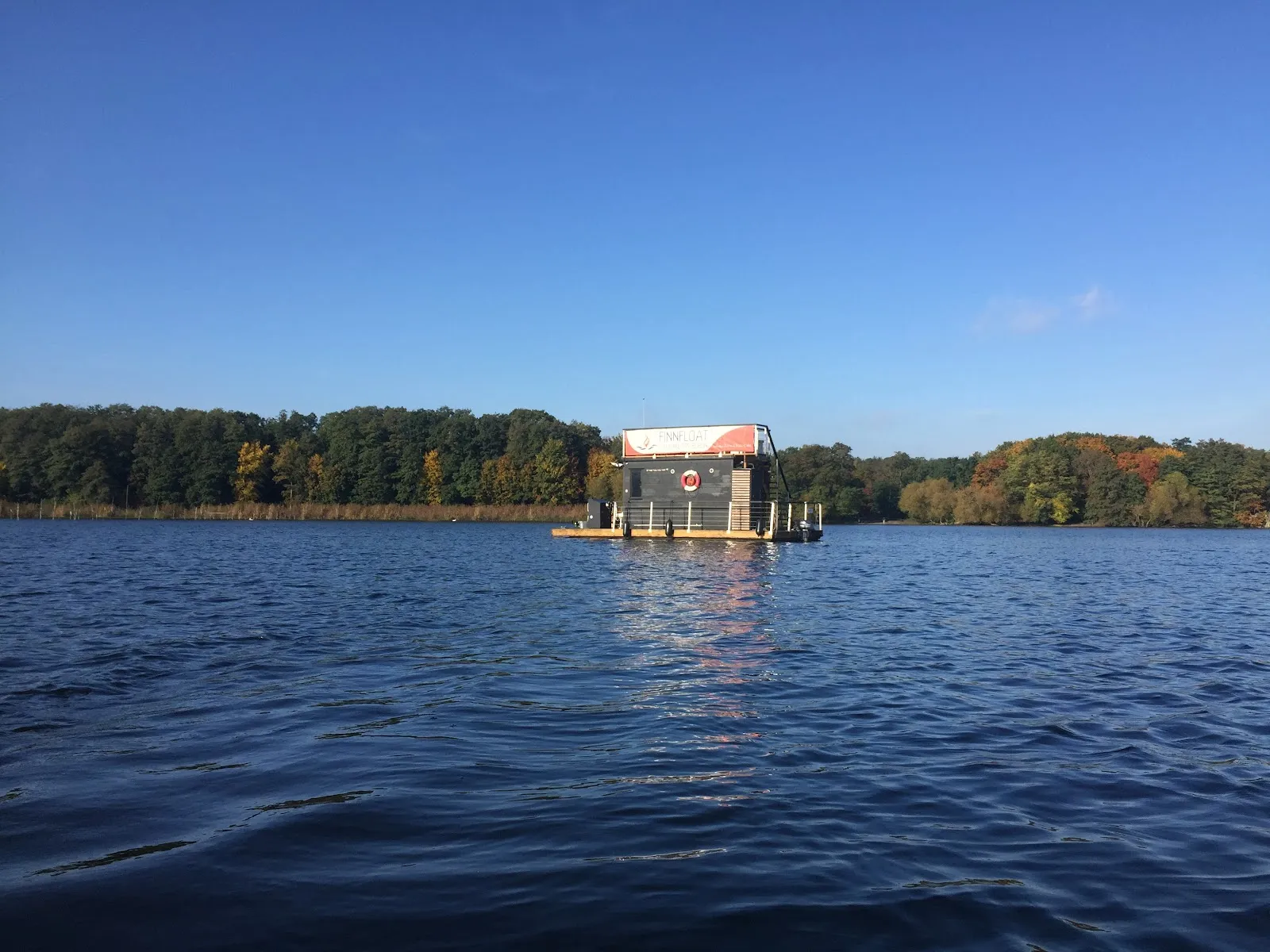 Плавательный бассейн Finnfloat в Берлине