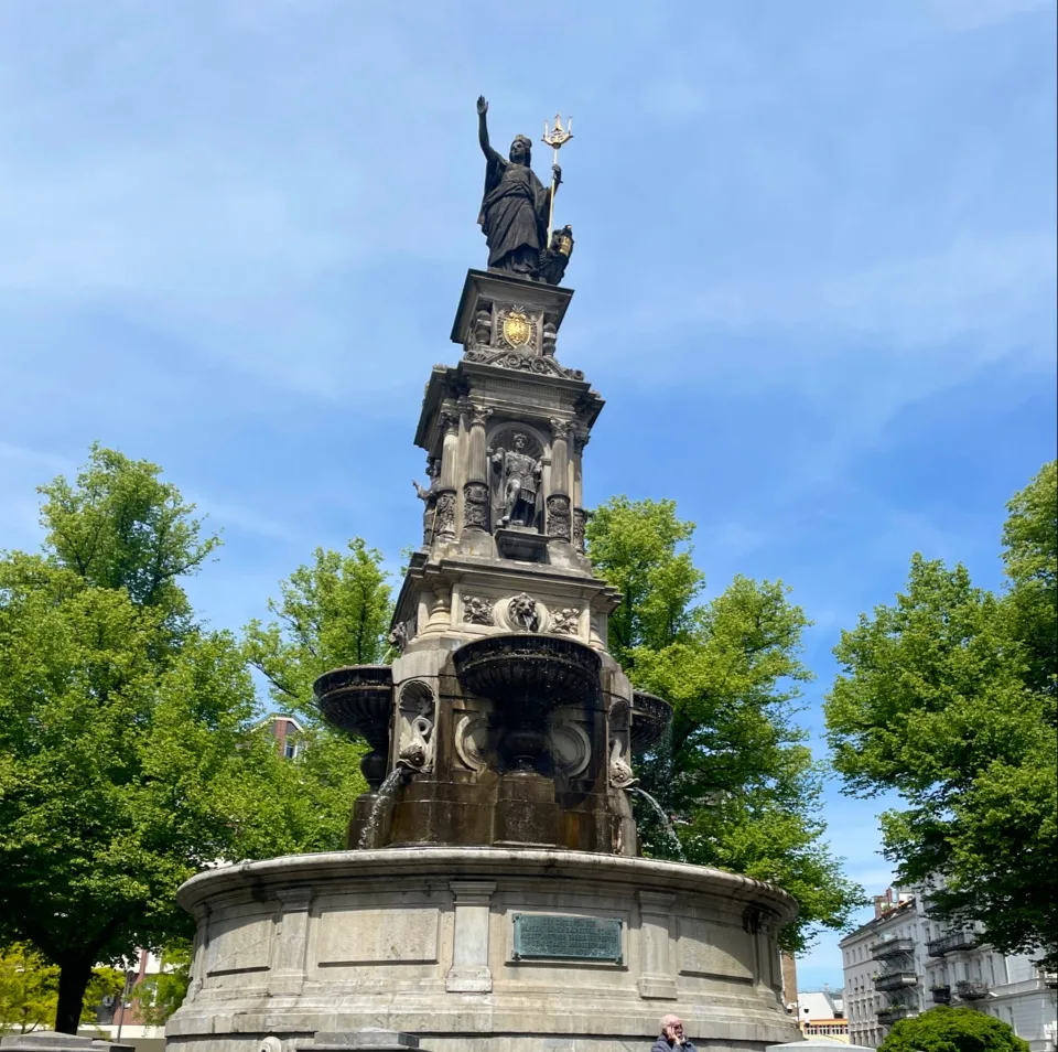 Фонтан Ганза