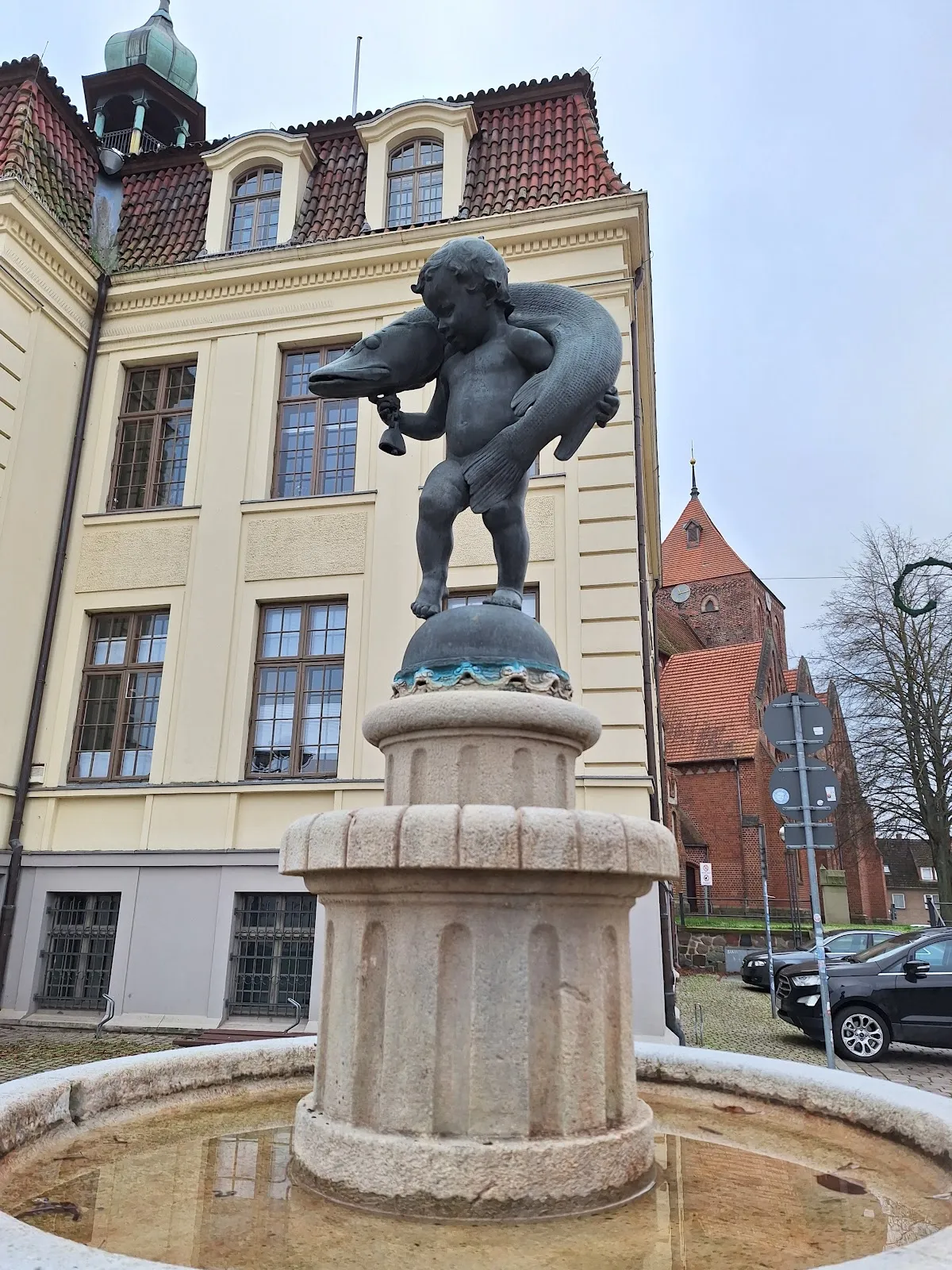 Фонтан «Щучий колодец» в Те́терове