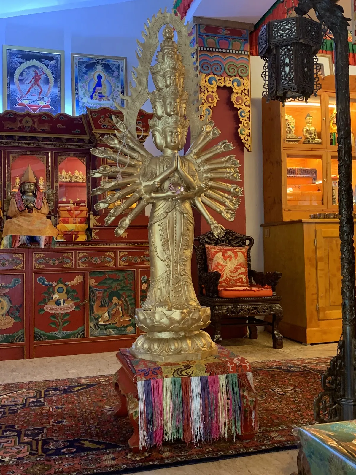 Буддийский монастырь Ганден Таши Чёлинг в Германии