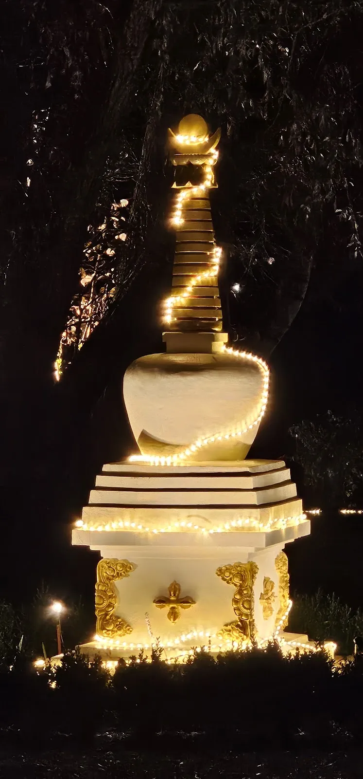 Буддийский монастырь Ганден Таши Чёлинг в Германии