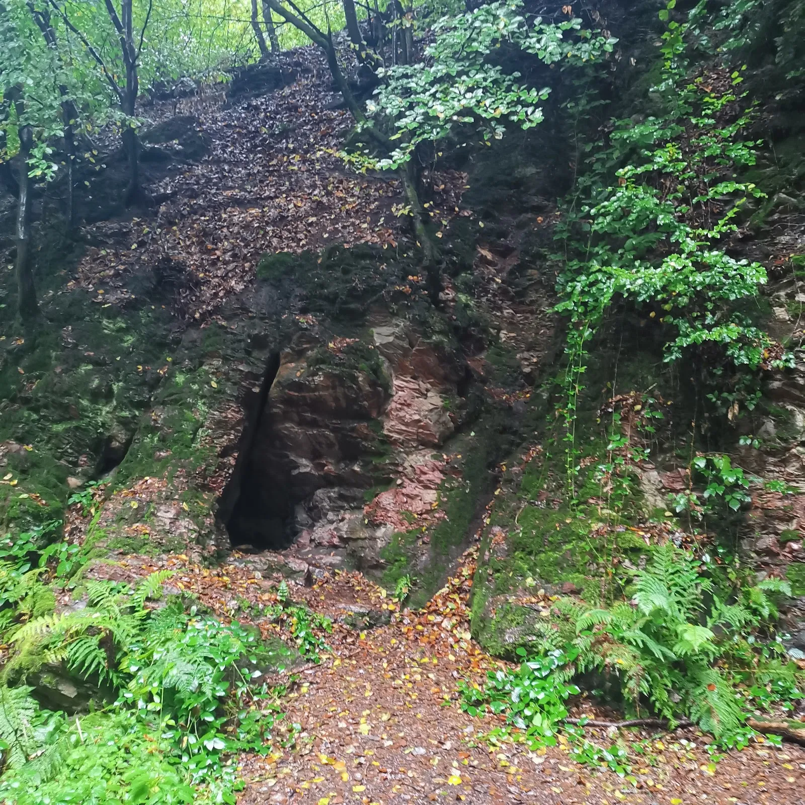 Горящая гора