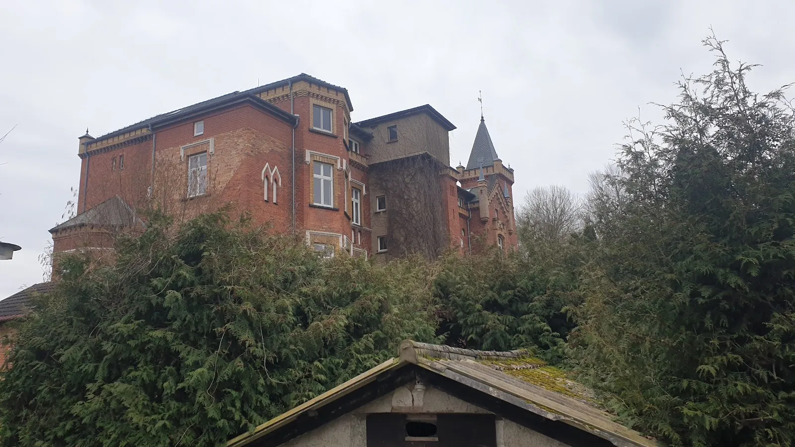 Господский дом Хоппенраде, историческая усадьба в Германии.