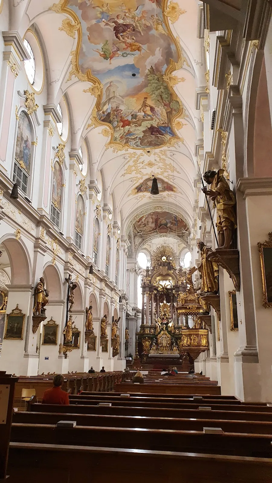 Вид на греко-православную церковь Благовещения Пресвятой Богородицы в Людвигсхафене