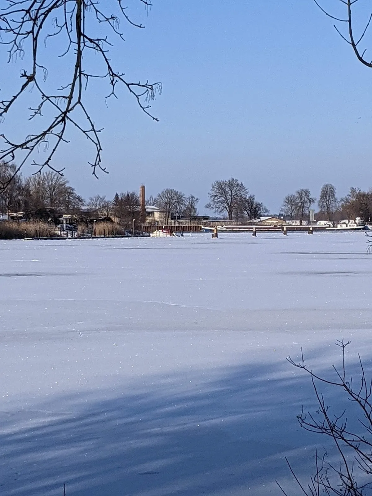 Набережная Гриллендамм в Бранденбурге
