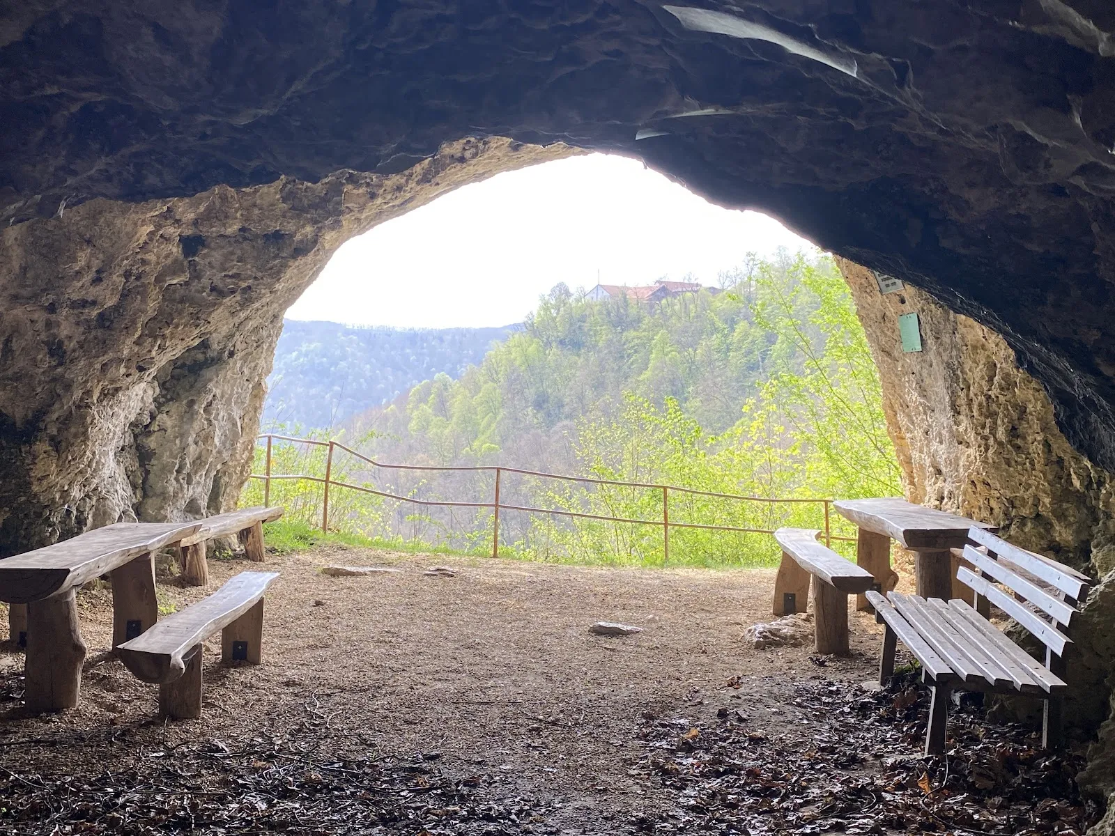 Гутенбергер Хёле