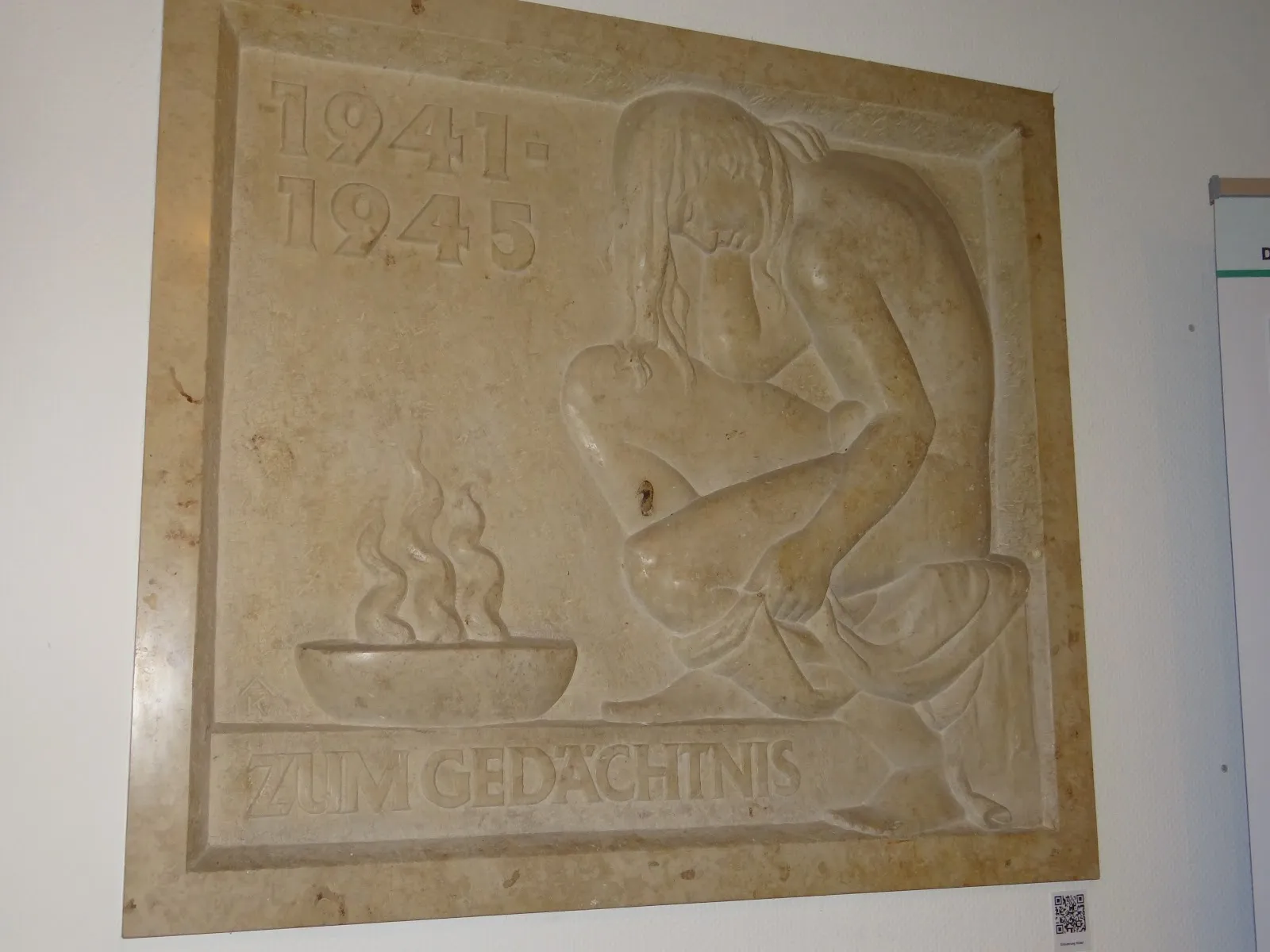 Вид на город Хадамар с его историческими зданиями и замком.