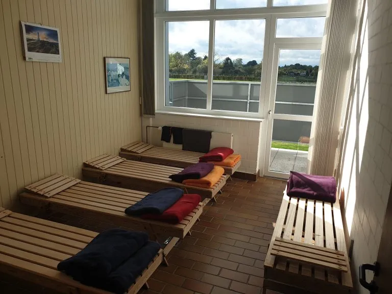 Интерьер бассейна ХанзеВассер в Бремене