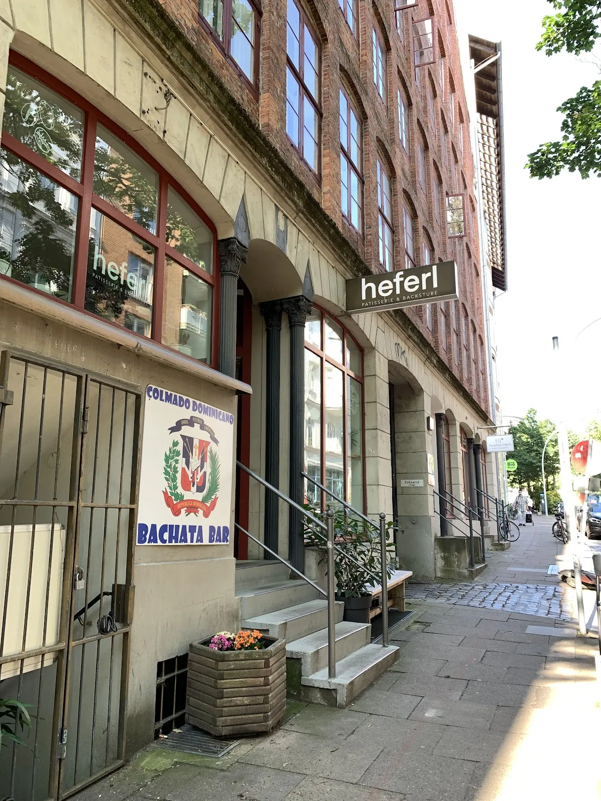 Хеферль Патиссери и Бакштубе