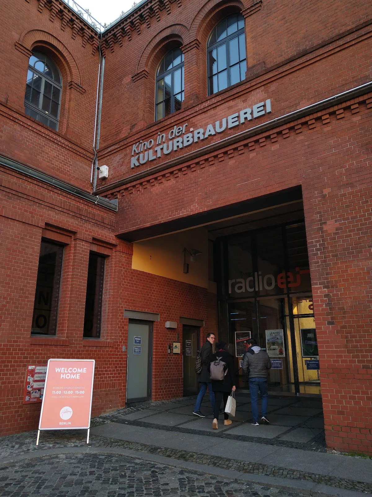 Здание церкви Хиллсонг в Берлине