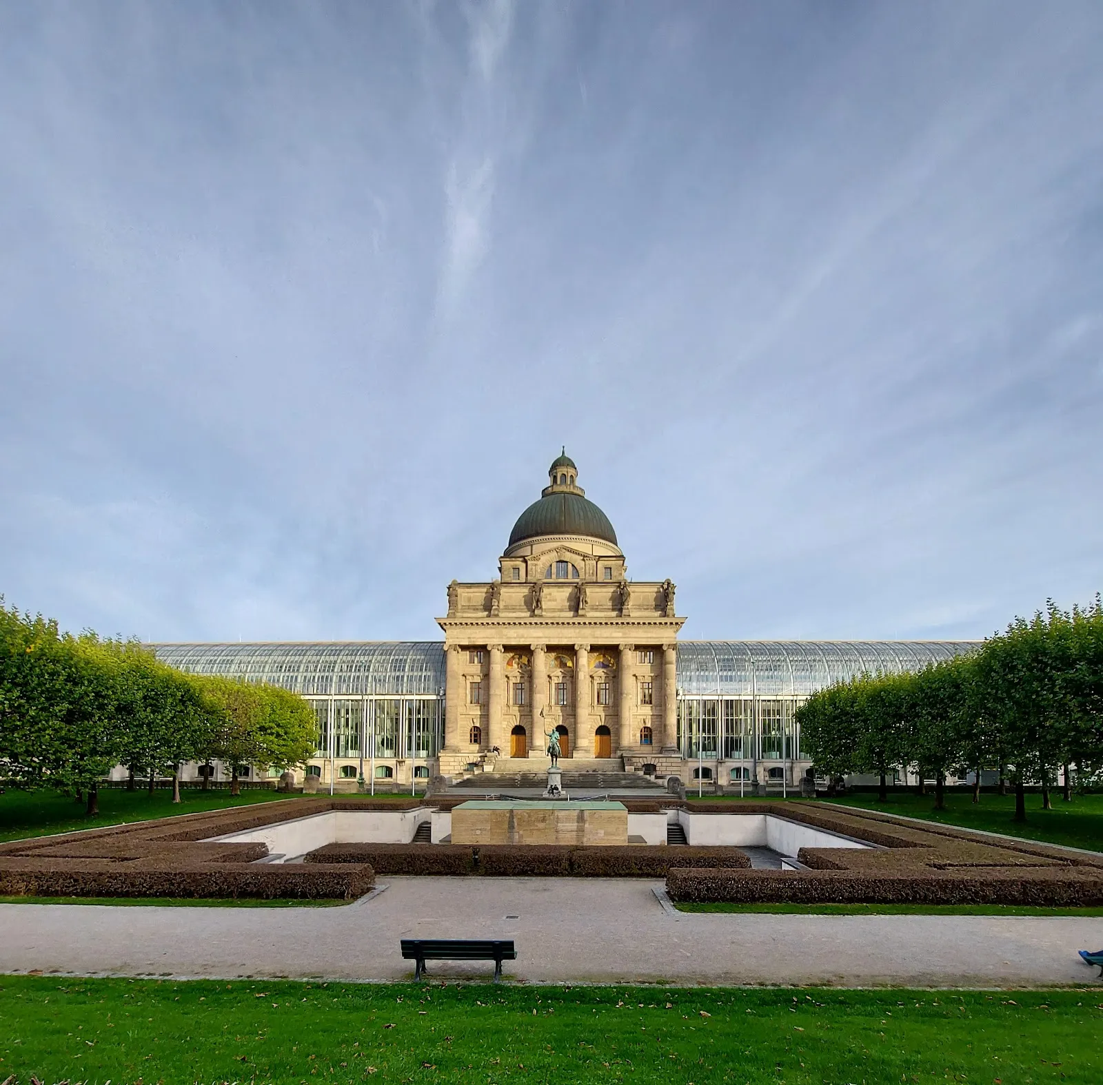 Дворцовый сад Хофгартен в Мюнхене