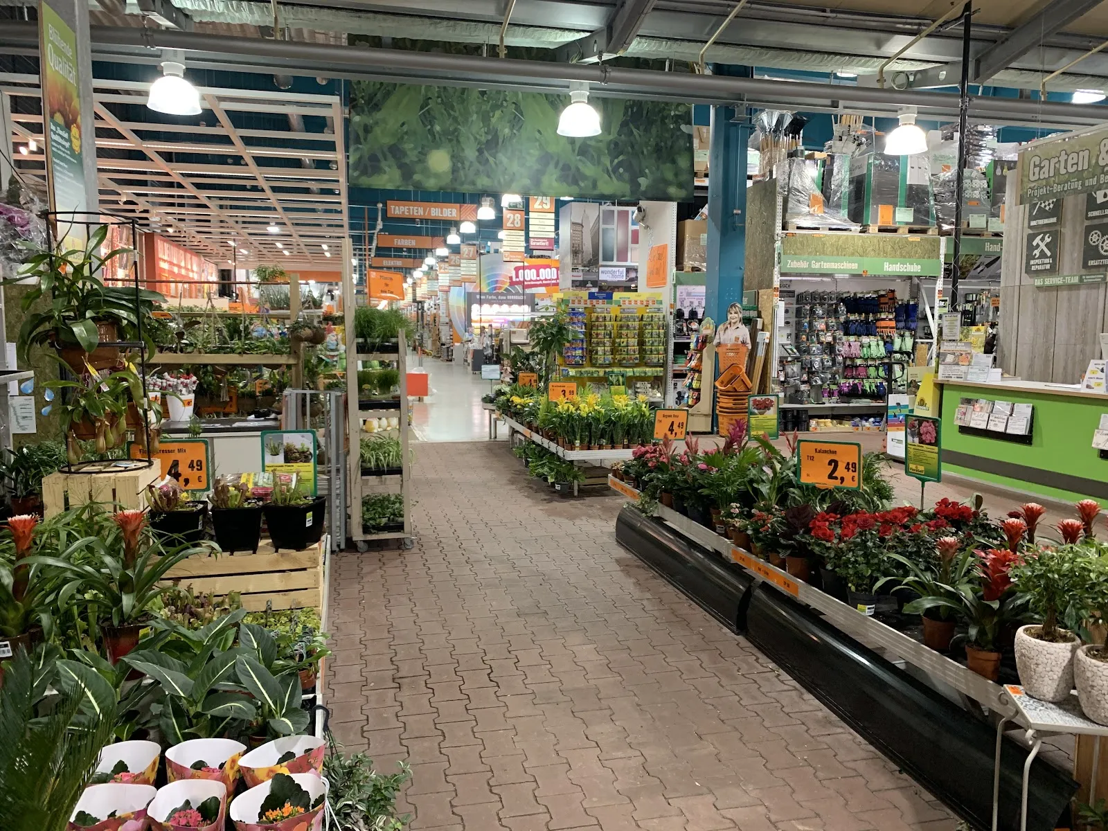 Здание гипермаркета HORNBACH Bremen Weserpark