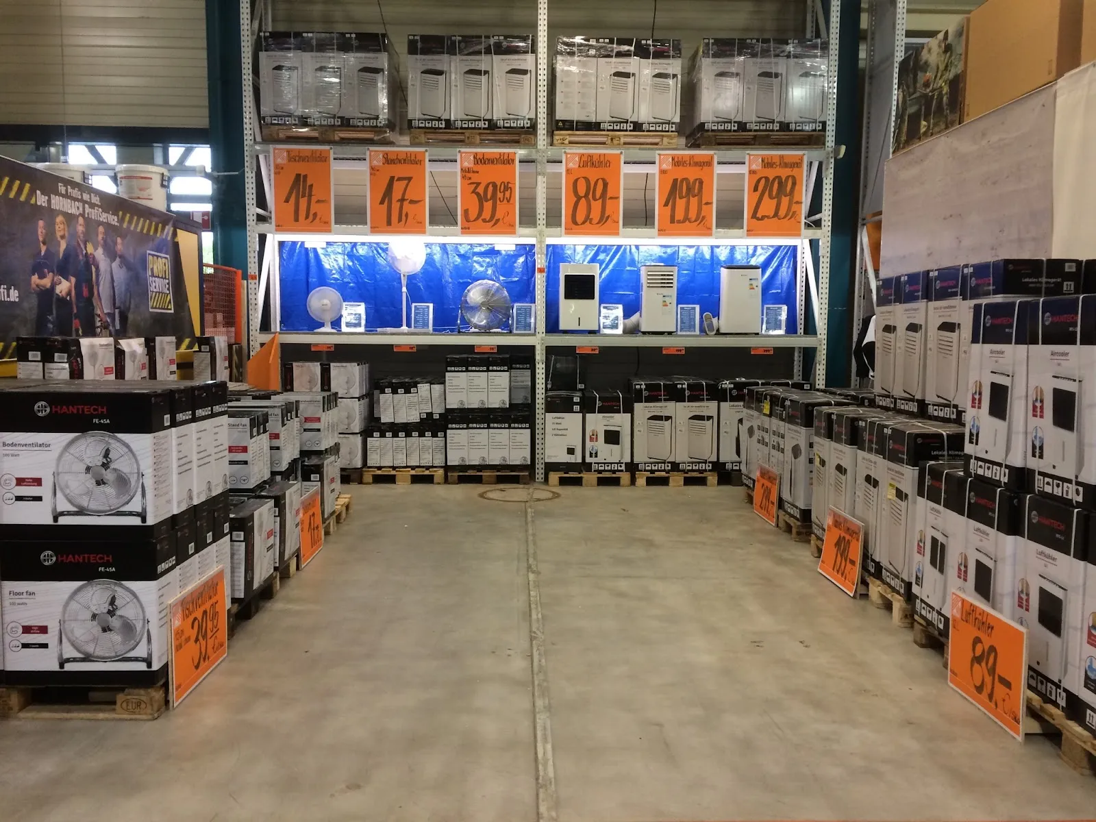 Здание гипермаркета HORNBACH Bremen Weserpark