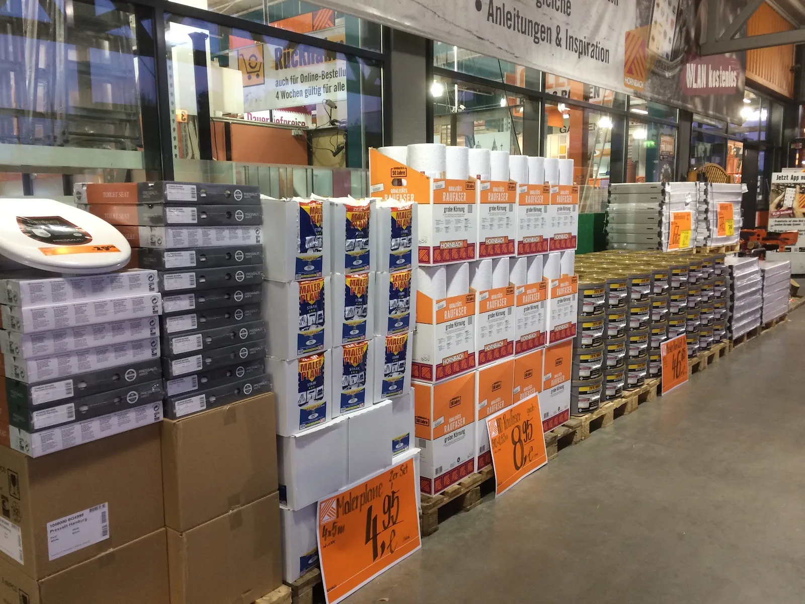 Здание гипермаркета HORNBACH Bremen Weserpark