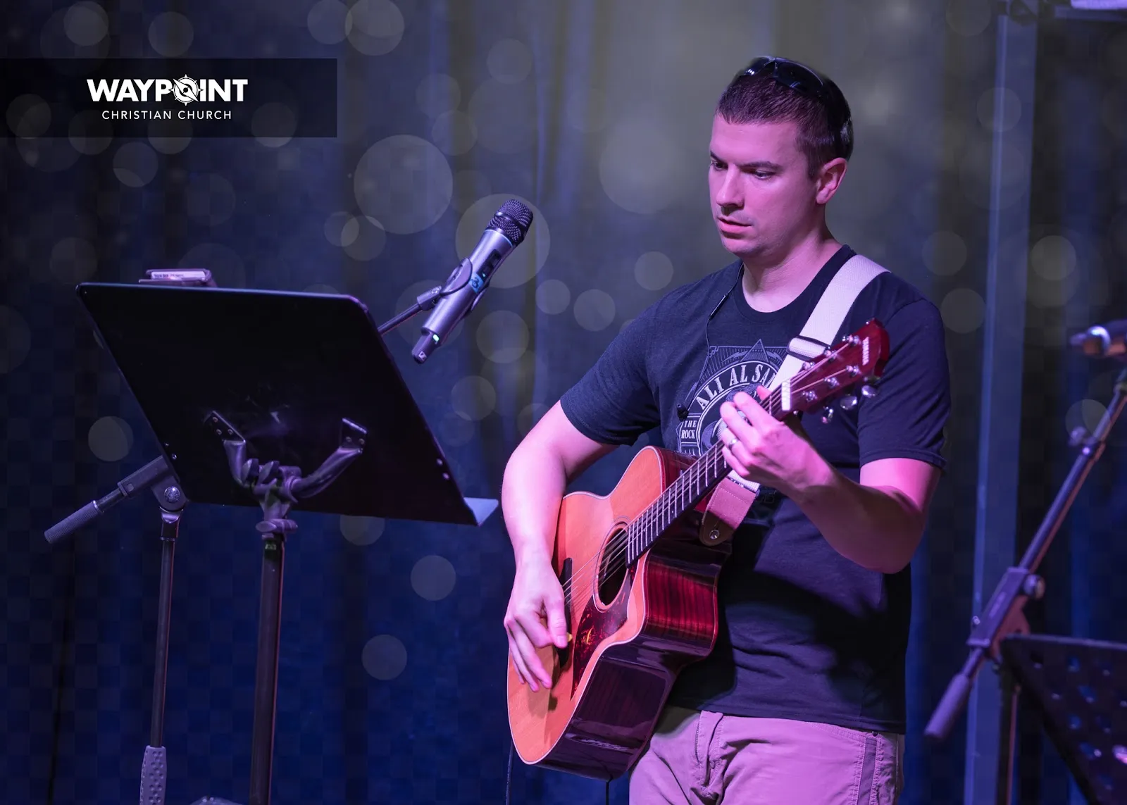 Внешний вид Христианской церкви Вэйпоинт в Ландштуле