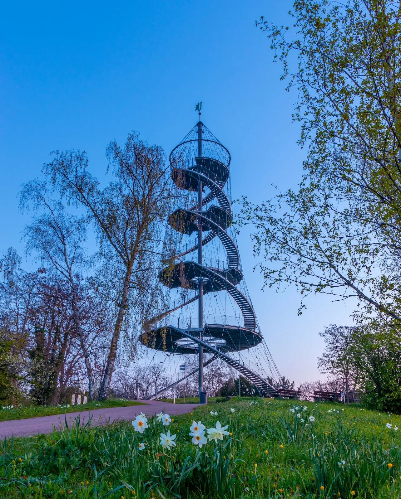 Вид на Хёэнпарк Киллесберг со знаменитой телебашней