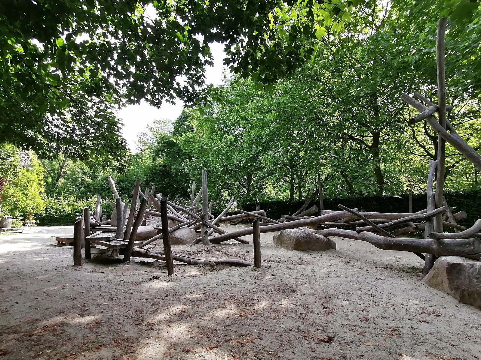 Игровая площадка «Бобровая плотина»