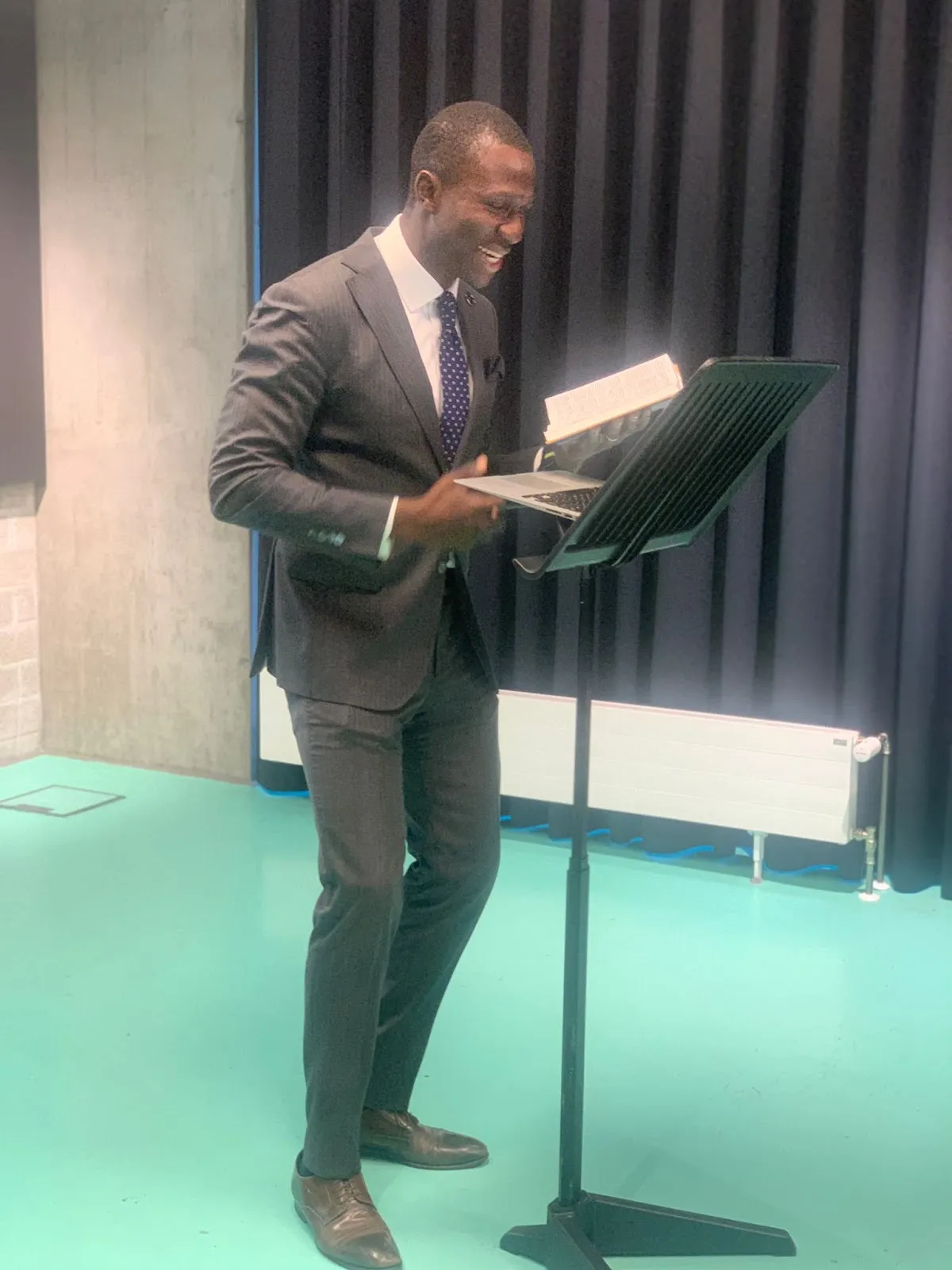 Здание Интернациональной христианской общины Берлина