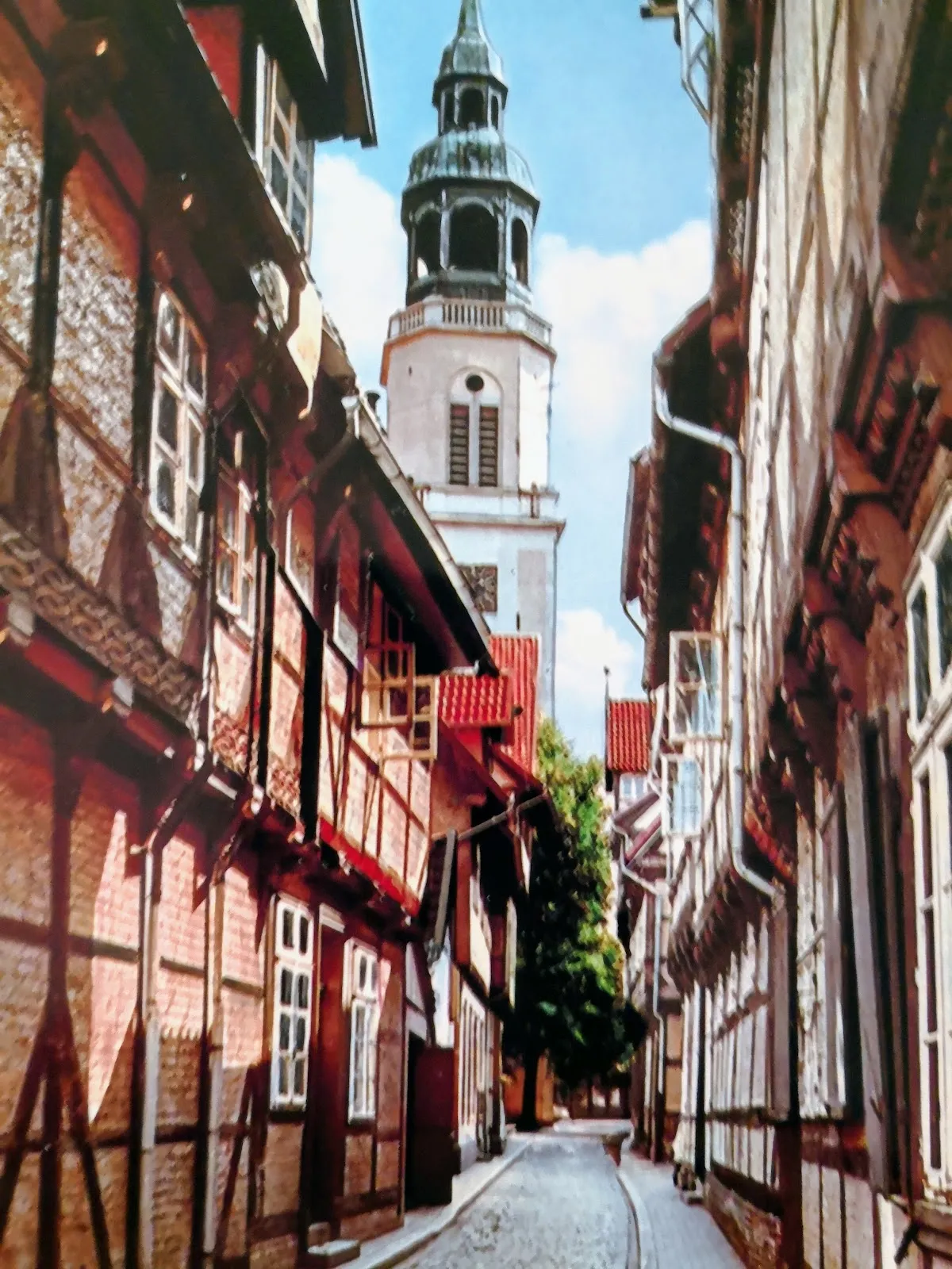 Историческая улица Каландгассе в Целле с фахверковыми домами