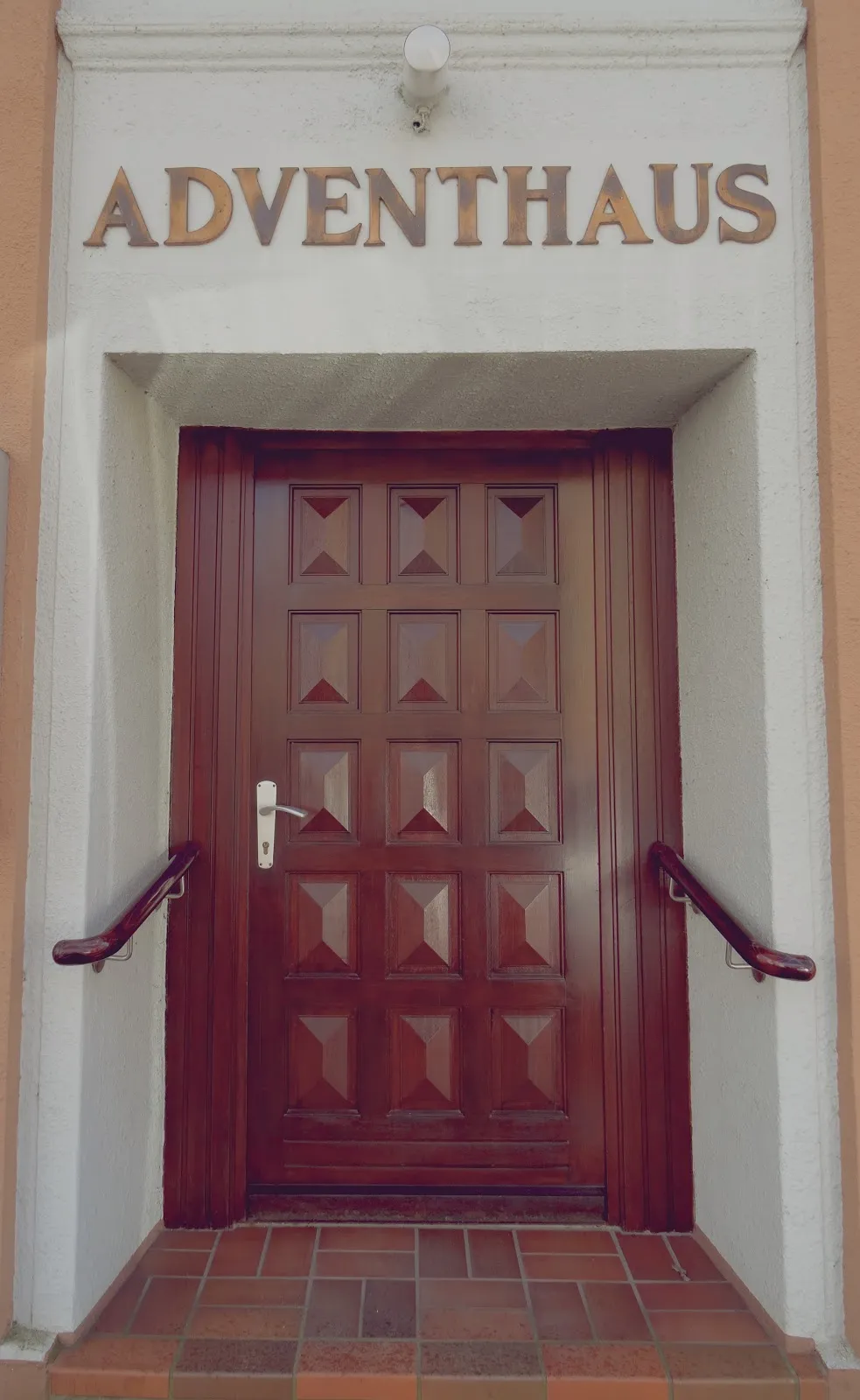 Старинная капелла на Гюизеттштрассе в городе Целле, Германия.