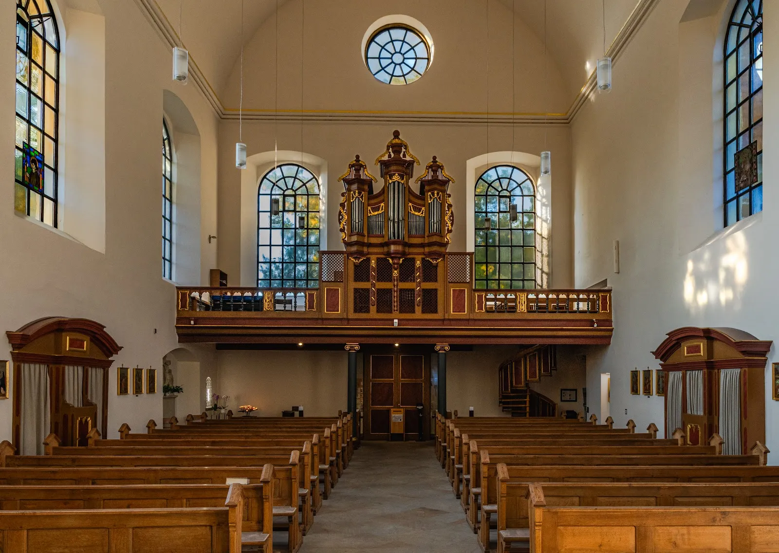 Вид на Капуцинский монастырь Верне