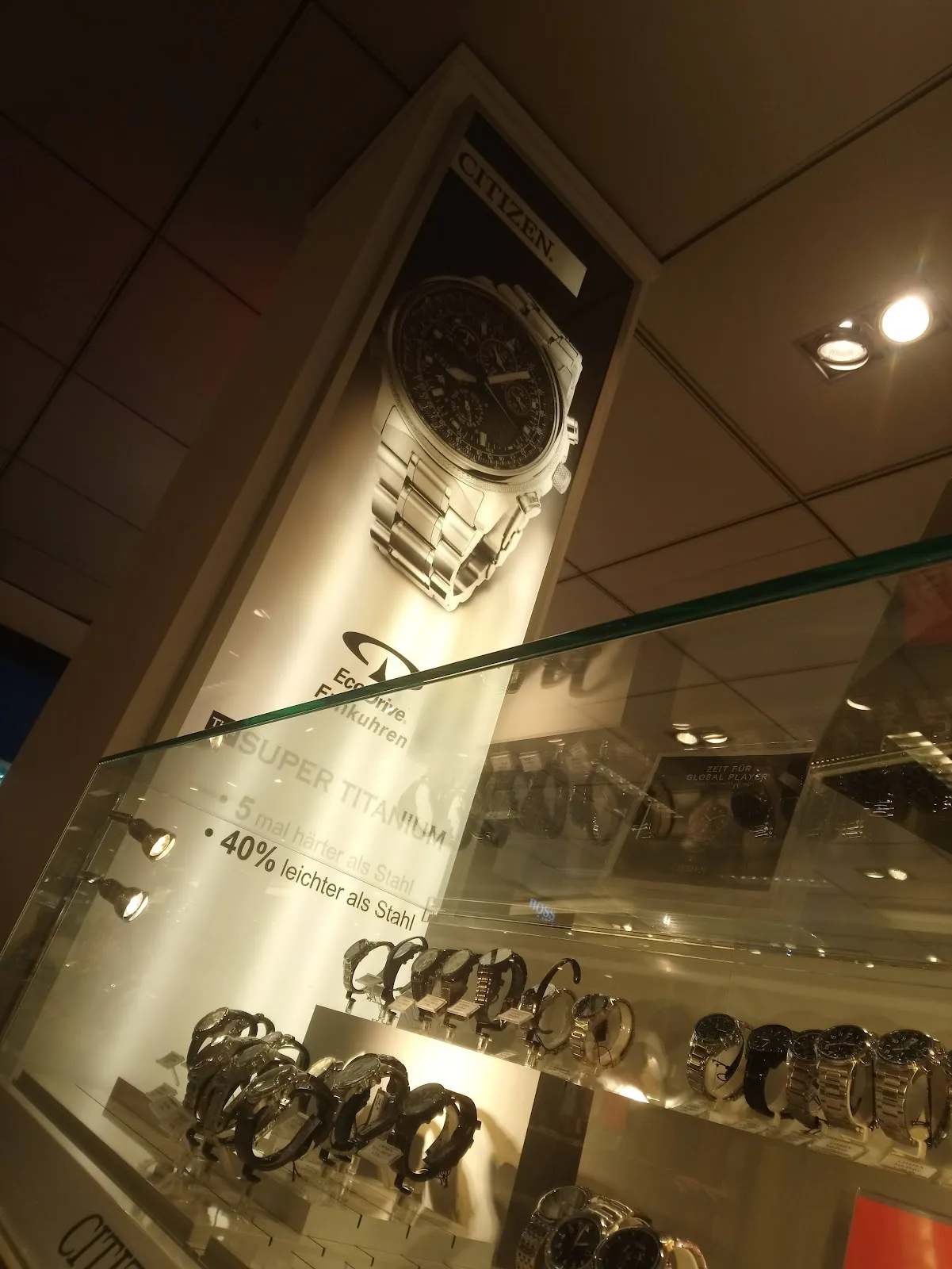 Здание торгового центра Карштадт в Бремене