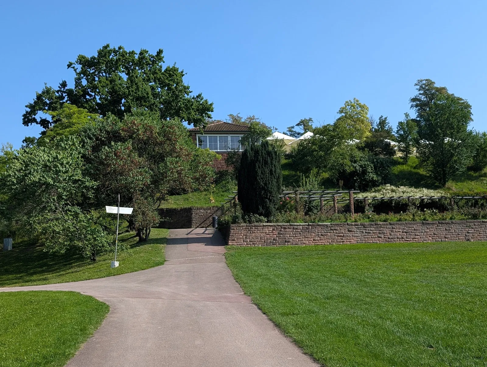 Вид на Штутгарт с Киллесбергской башни