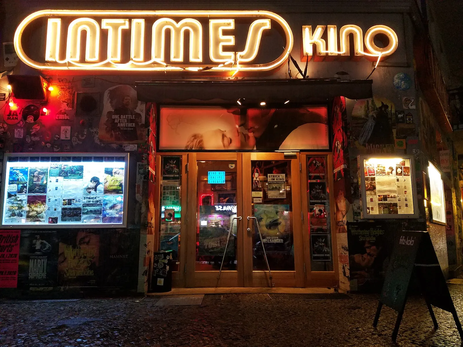 Кино Интимес