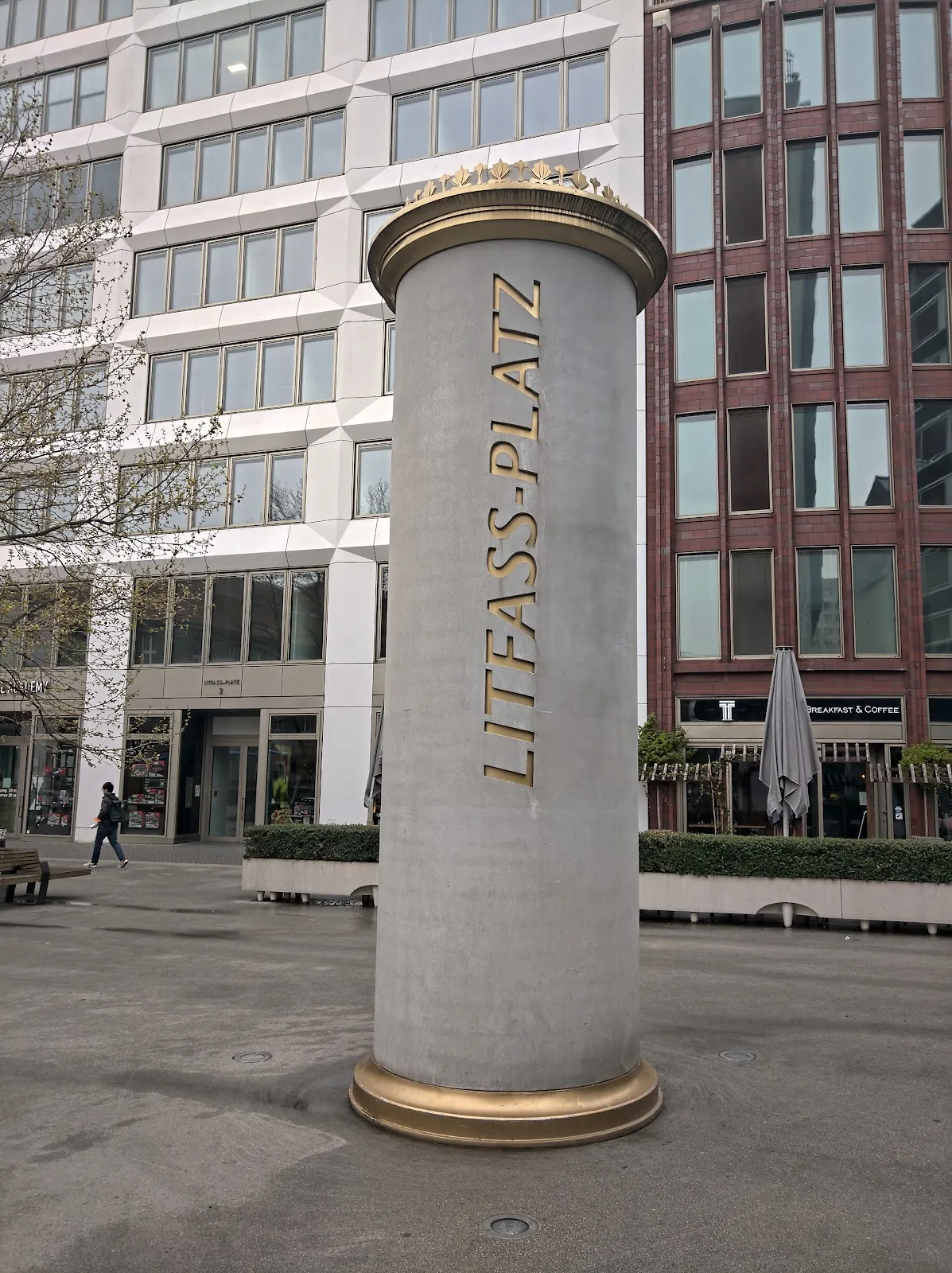 Колонна Литфаса, рекламный столб, историческая достопримечательность Берлина
