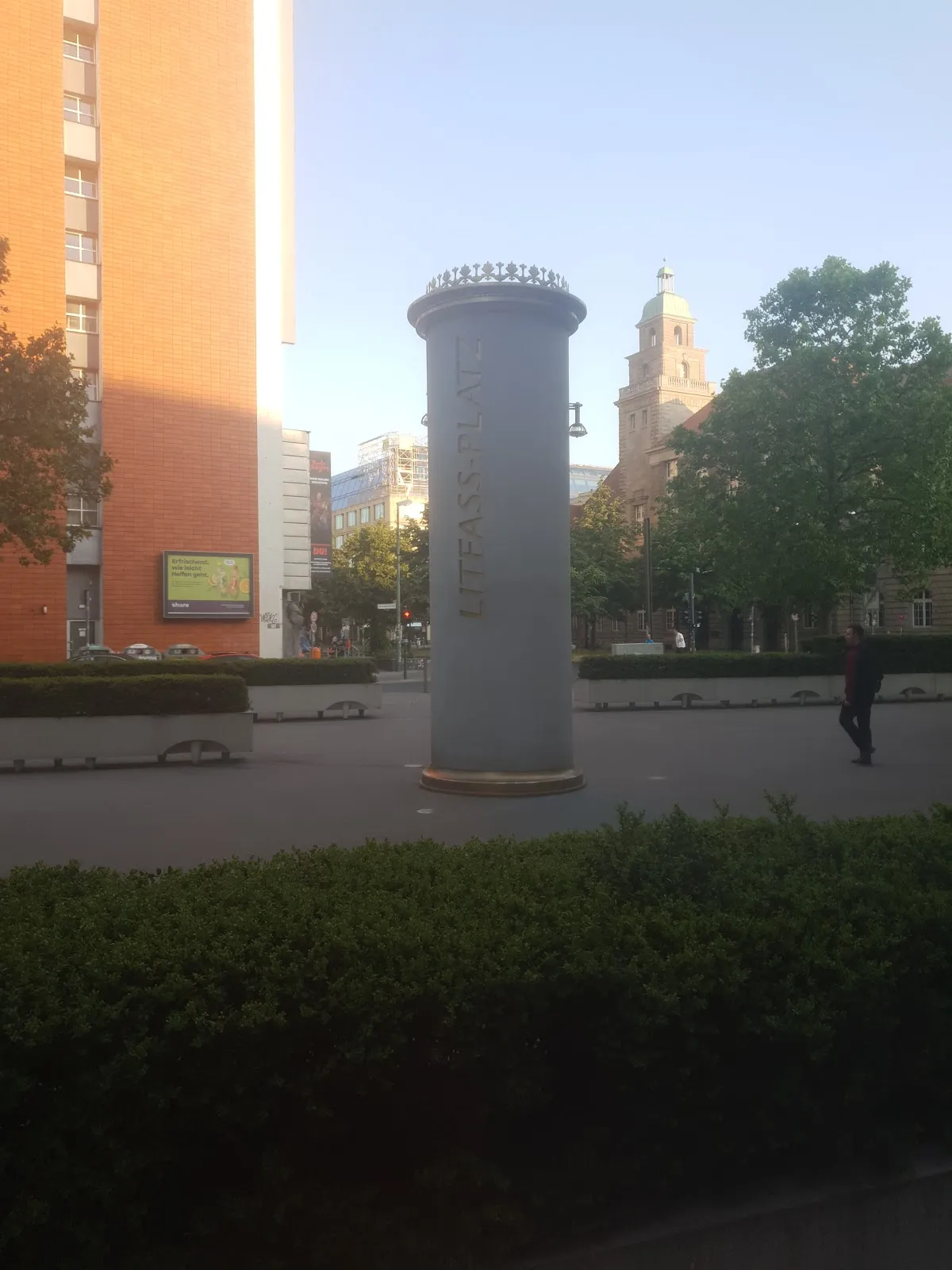 Колонна Литфаса, рекламный столб, историческая достопримечательность Берлина
