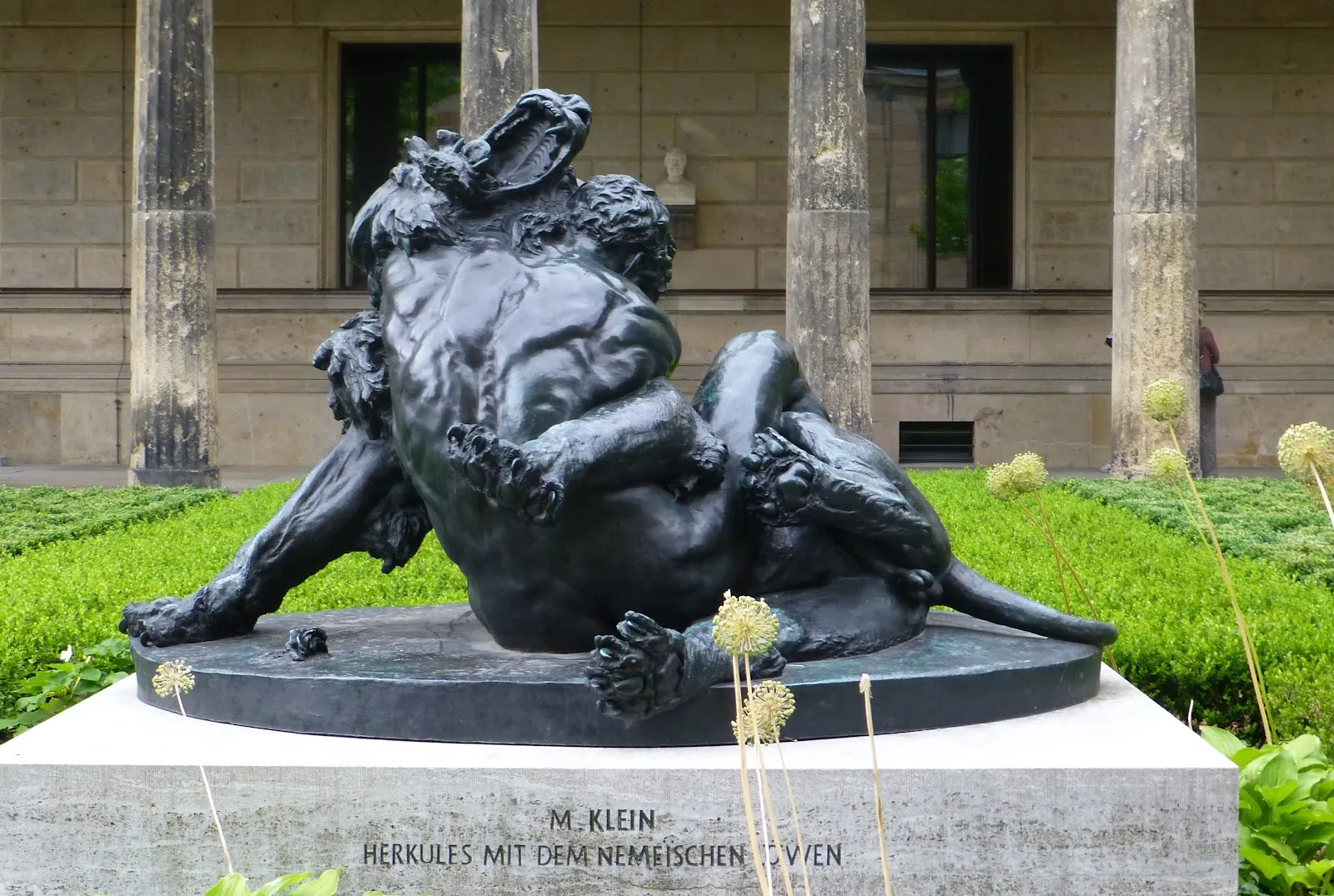 Колоннаденхоф, исторический двор с колоннадой в Берлине