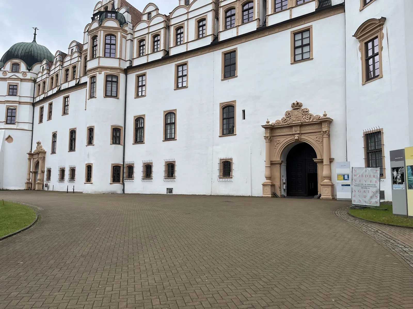 Внешний вид дворца 