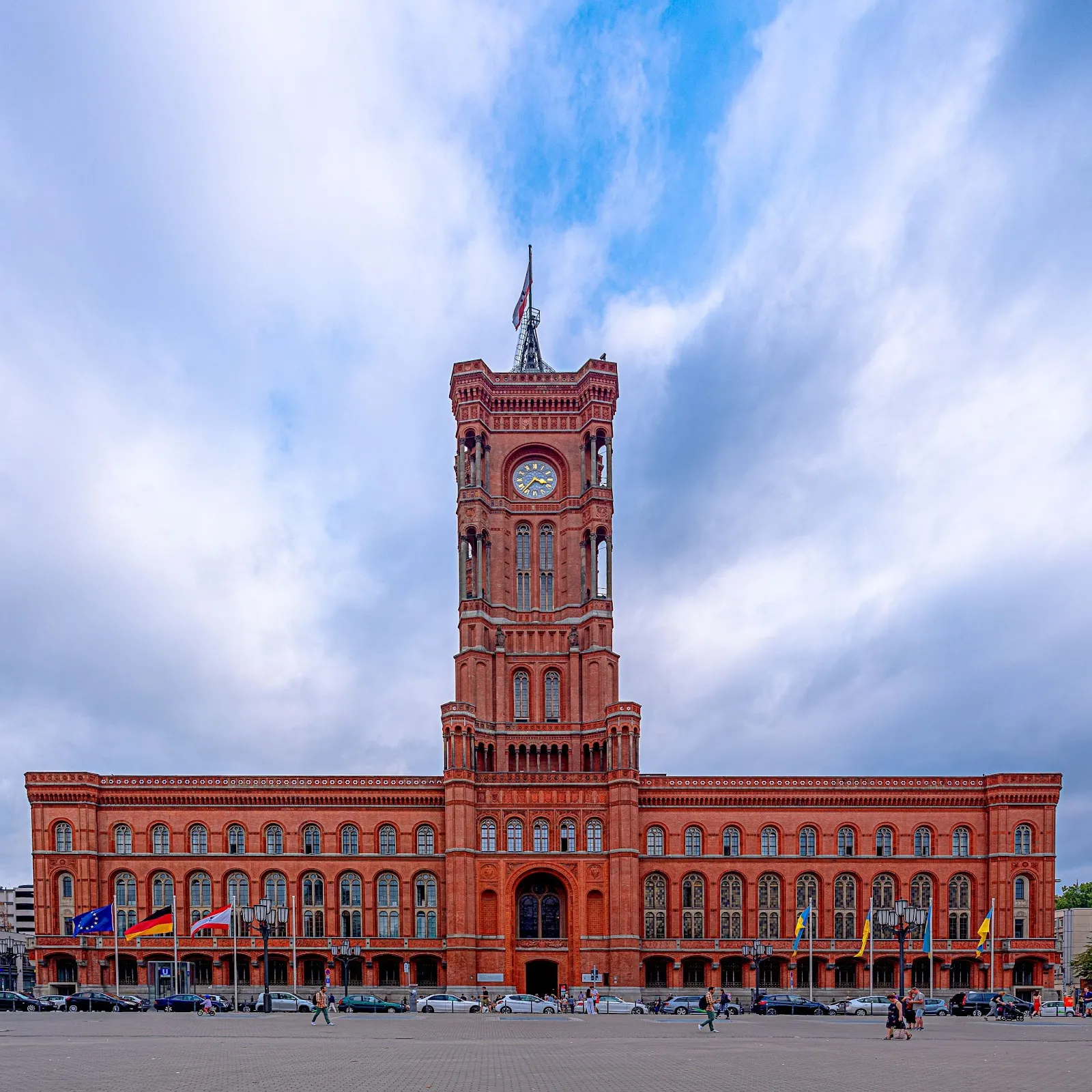 Красная ратуша