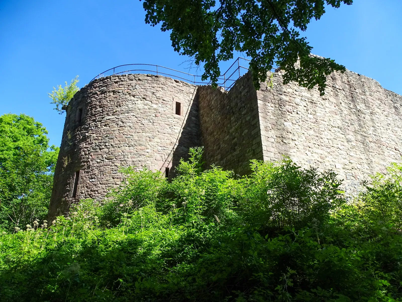 Вид на крепость Штекельберг в Германии