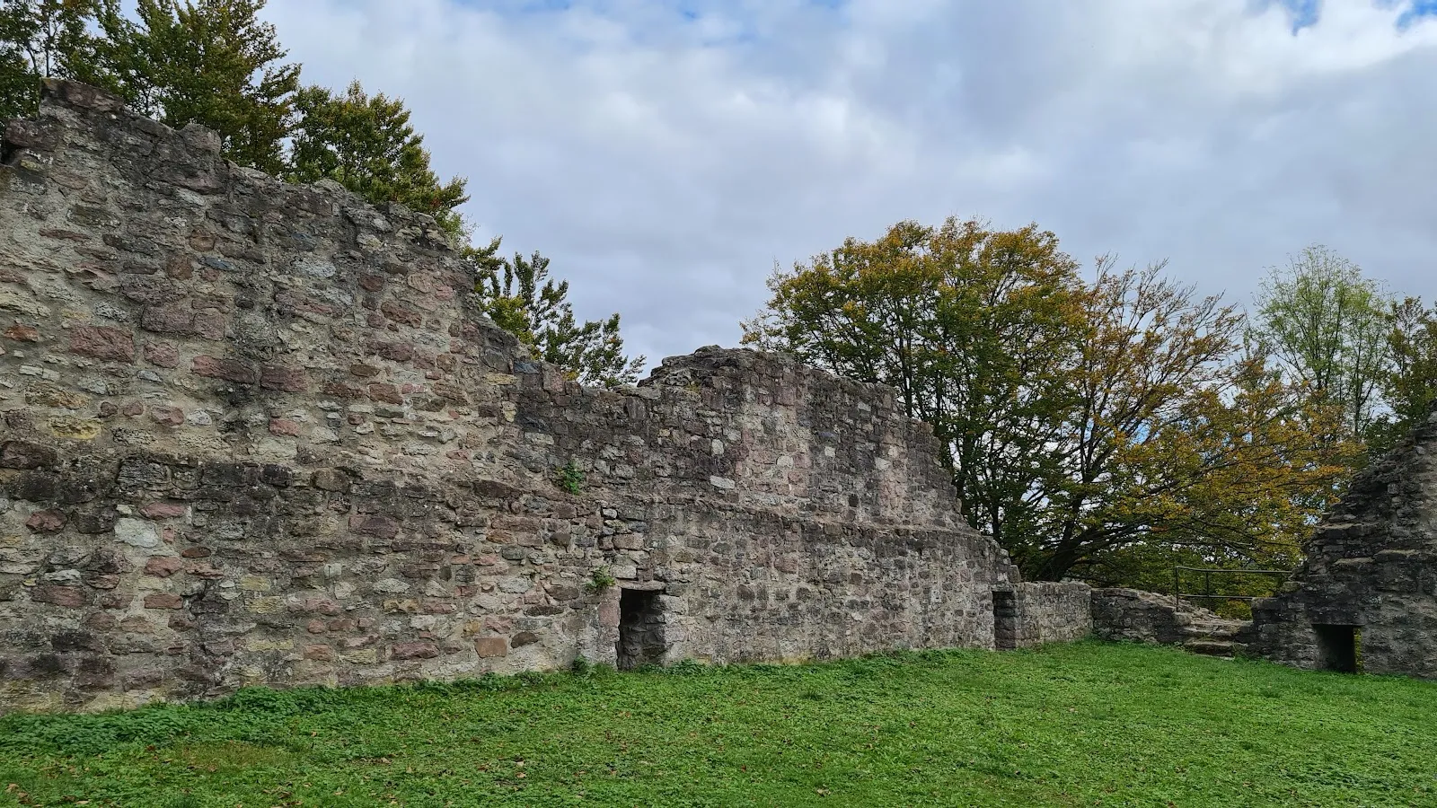 Вид на крепость Штекельберг в Германии