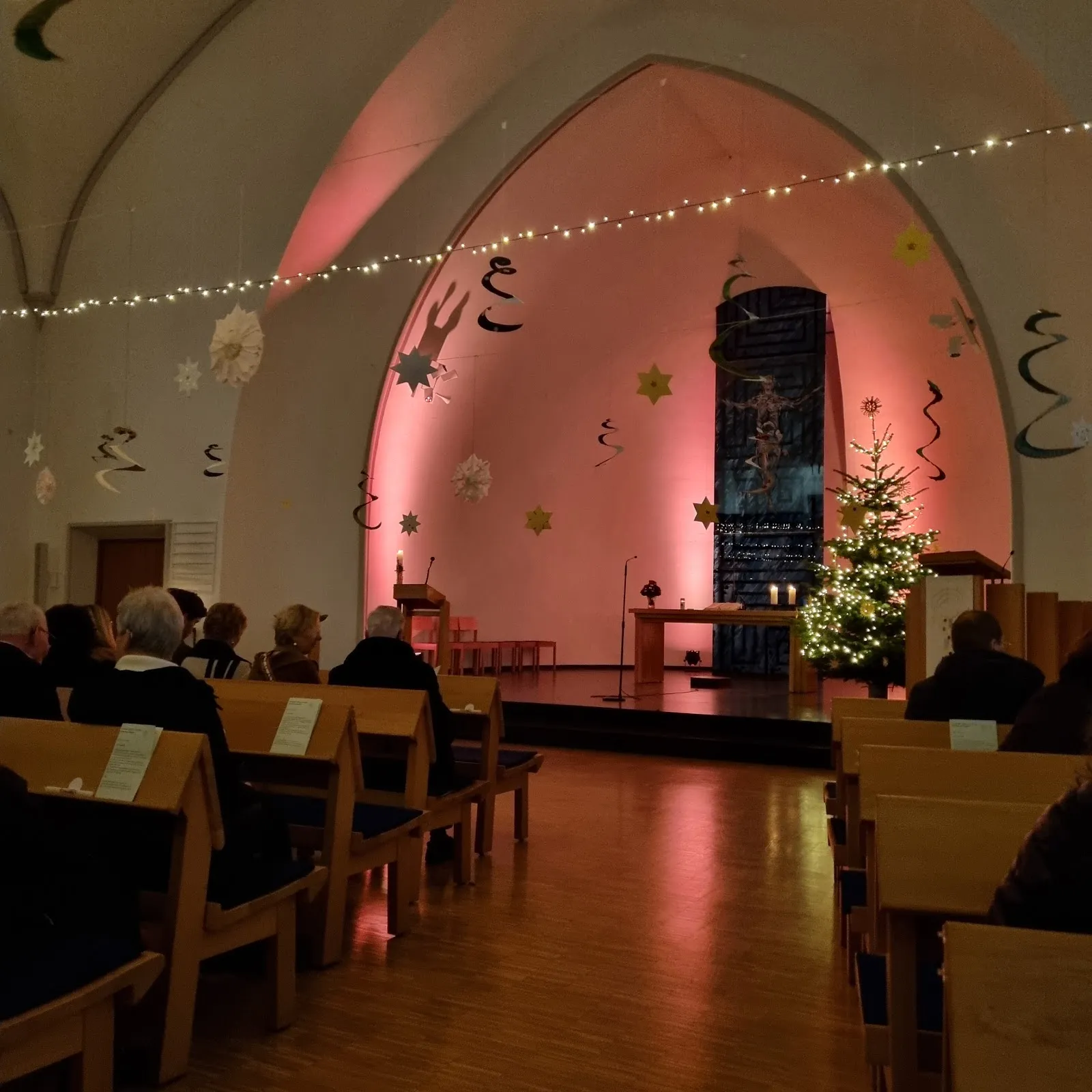 Крестовая церковь в Бергхофене, Дортмунд, Германия