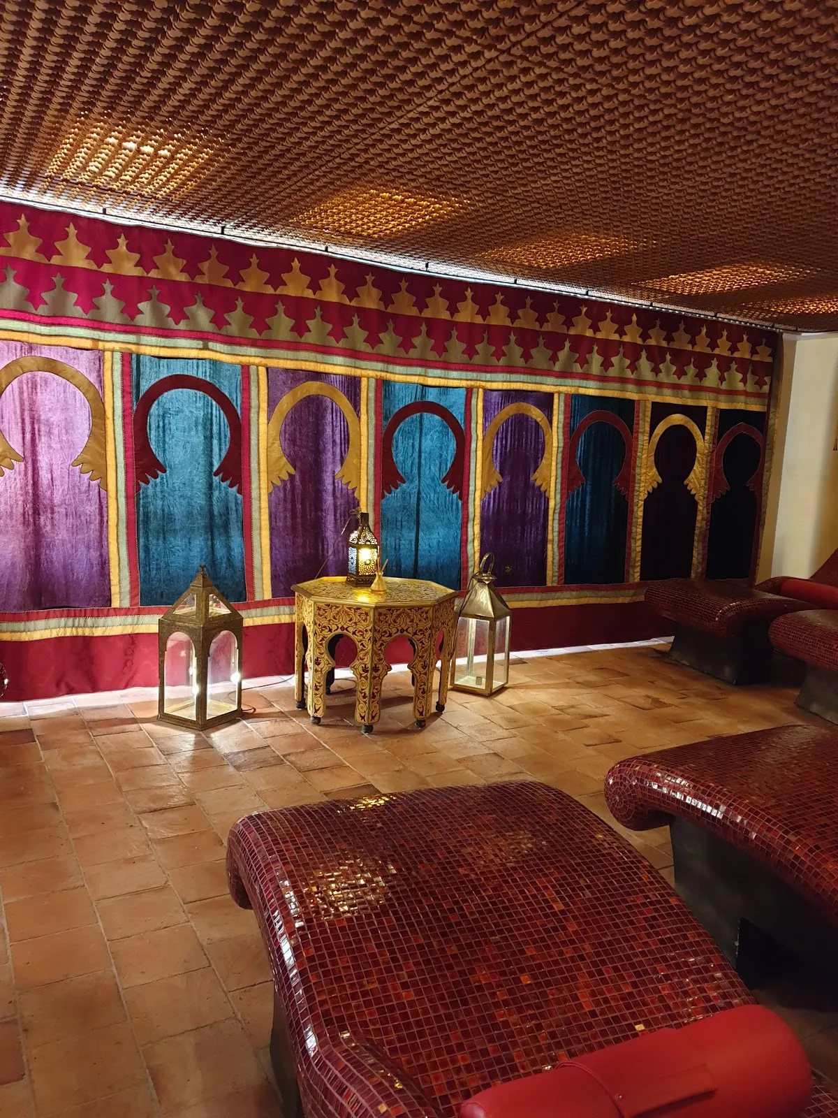 Здание спортивно-оздоровительного комплекса Квадриум Вернау