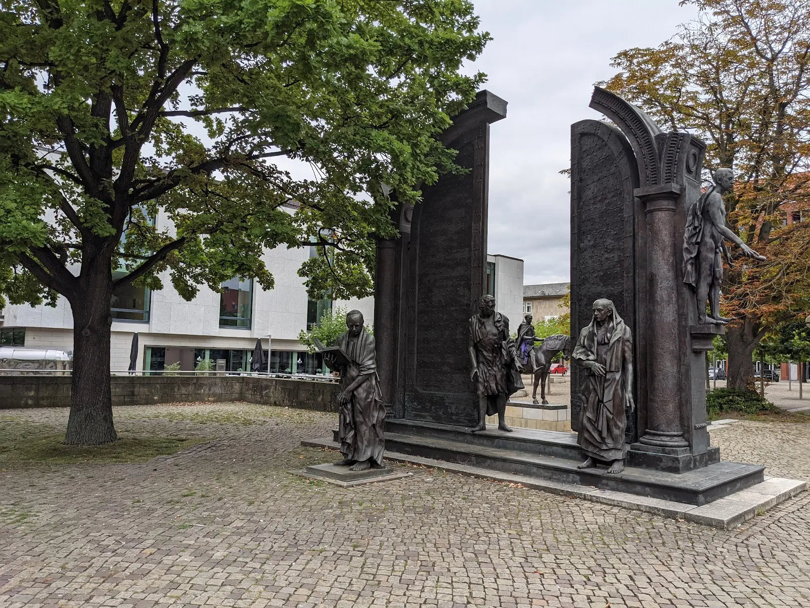 Здание Конгресс-центра Лайнешлосс в Ганновере