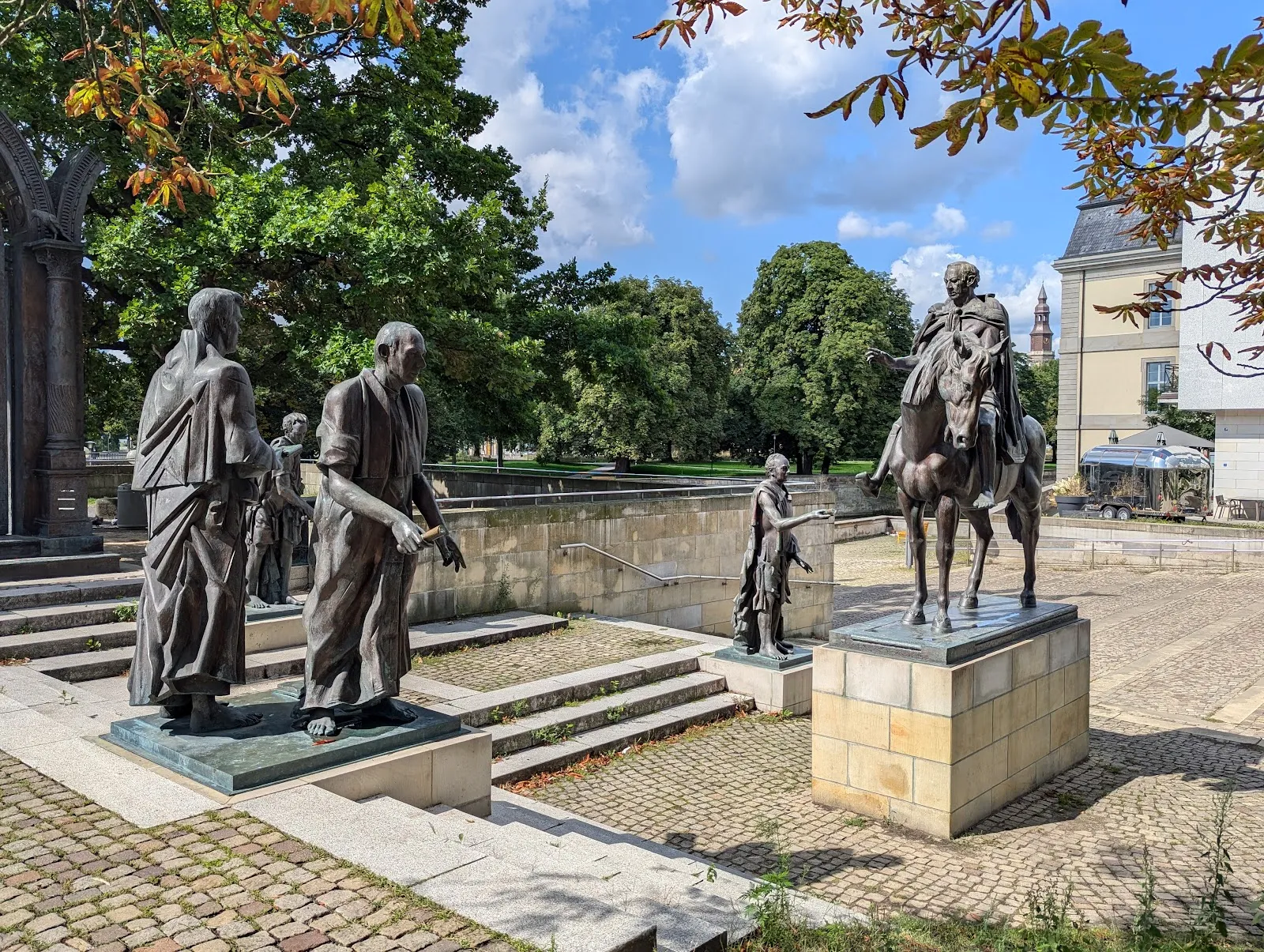 Здание Конгресс-центра Лайнешлосс в Ганновере
